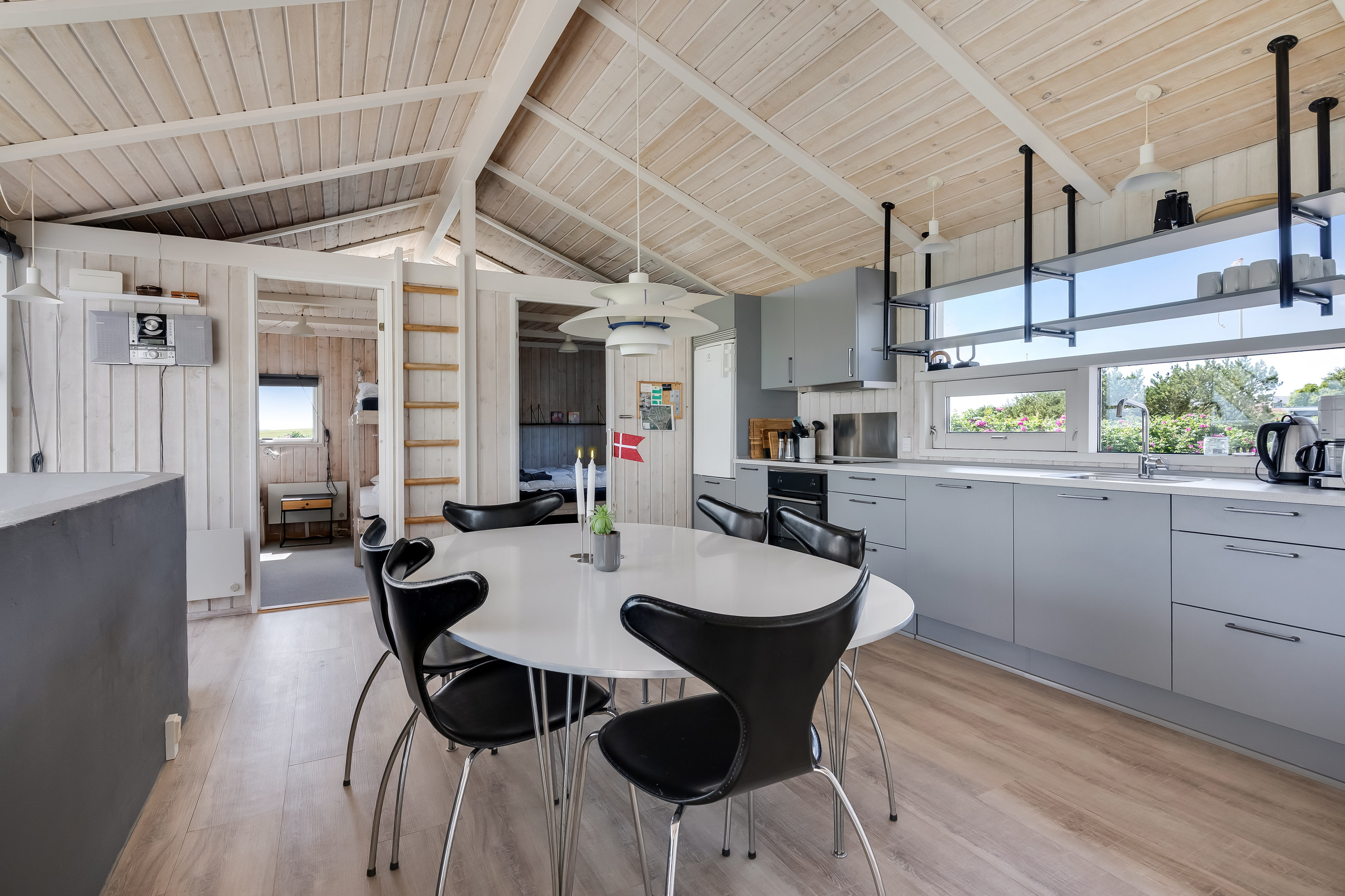 Fremhævet andet billede i fuldskærmstilstand. Billede af Gyvelvej 8, Tørring, 7620 Lemvig