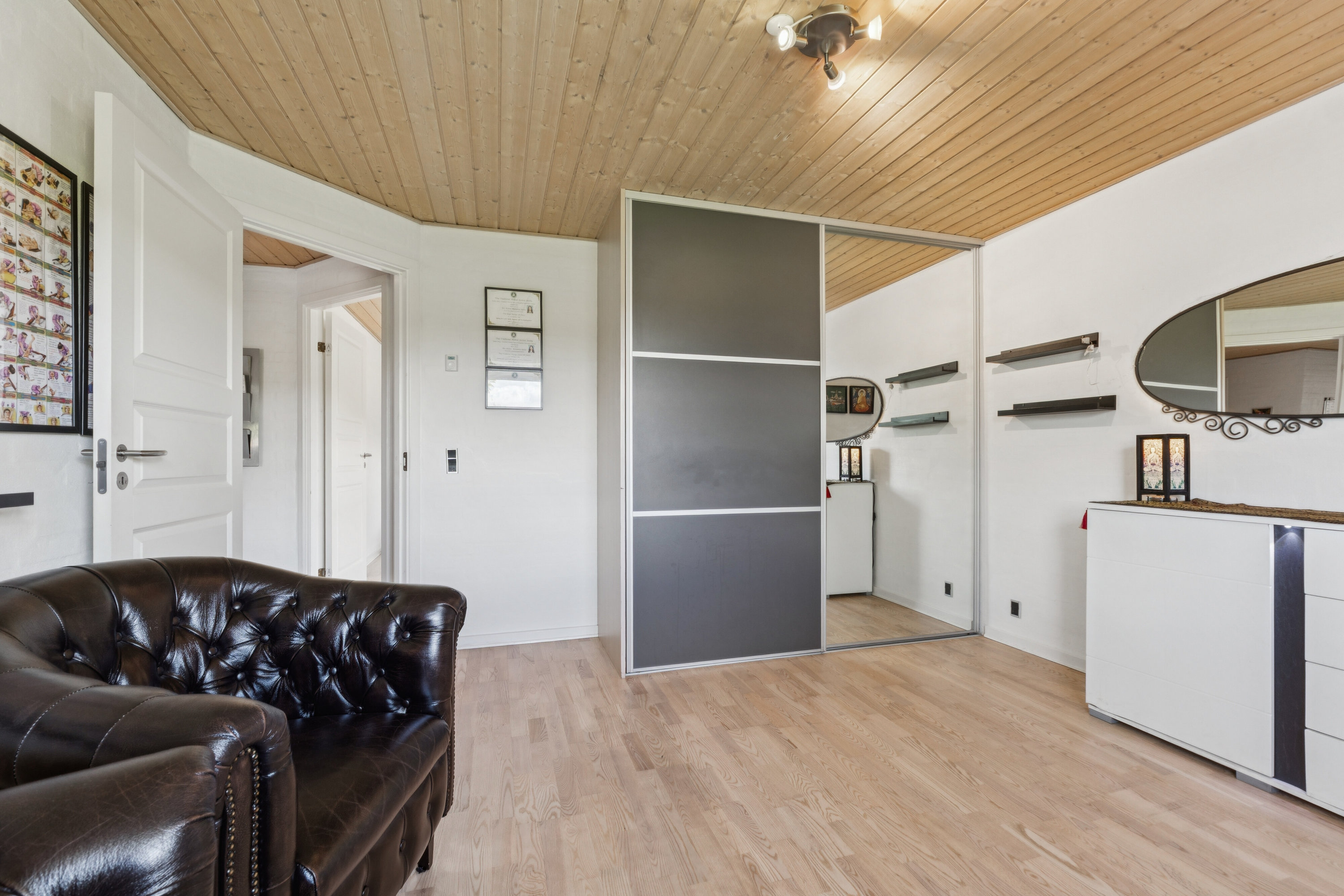 Fremhævet værelse billede i fuldskærmstilstand. Billede af Bakkegårds Allé 71, 5550 Langeskov