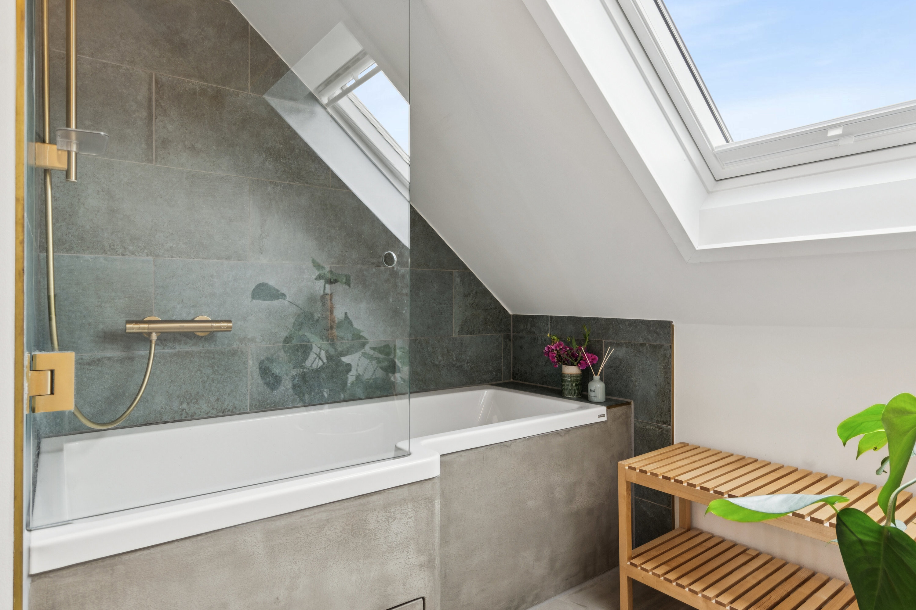 Fremhævet badeværelse billede i fuldskærmstilstand. Billede af Doktor Willesvej 11A, 2650 Hvidovre