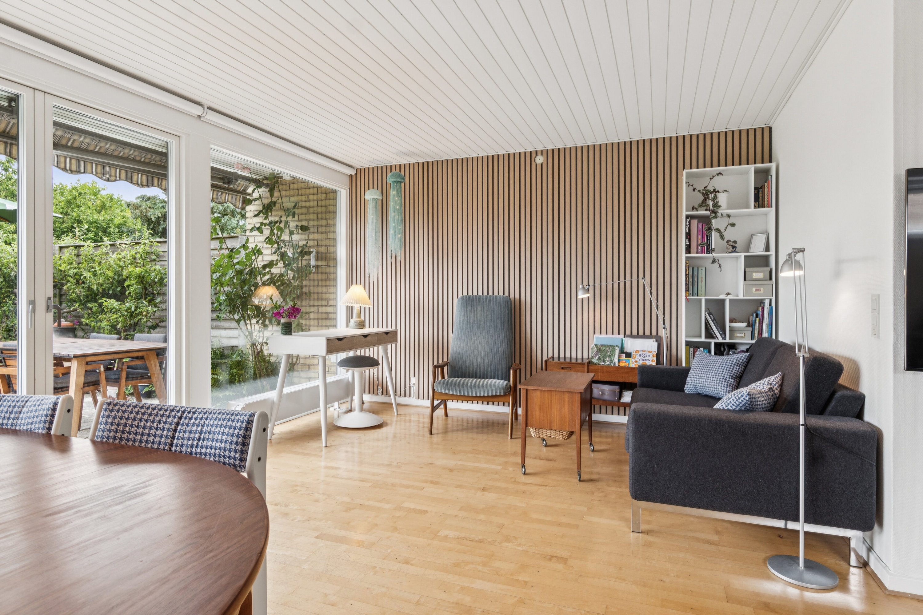 Fremhævet stue billede i fuldskærmstilstand. Billede af Doktor Willesvej 11A, 2650 Hvidovre