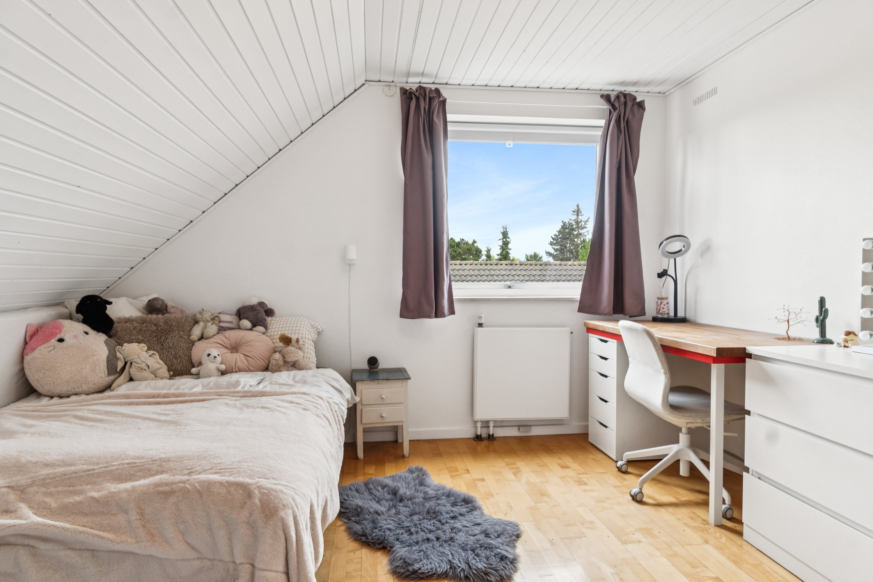 Fremhævet soveværelse billede i fuldskærmstilstand. Billede af Doktor Willesvej 11A, 2650 Hvidovre