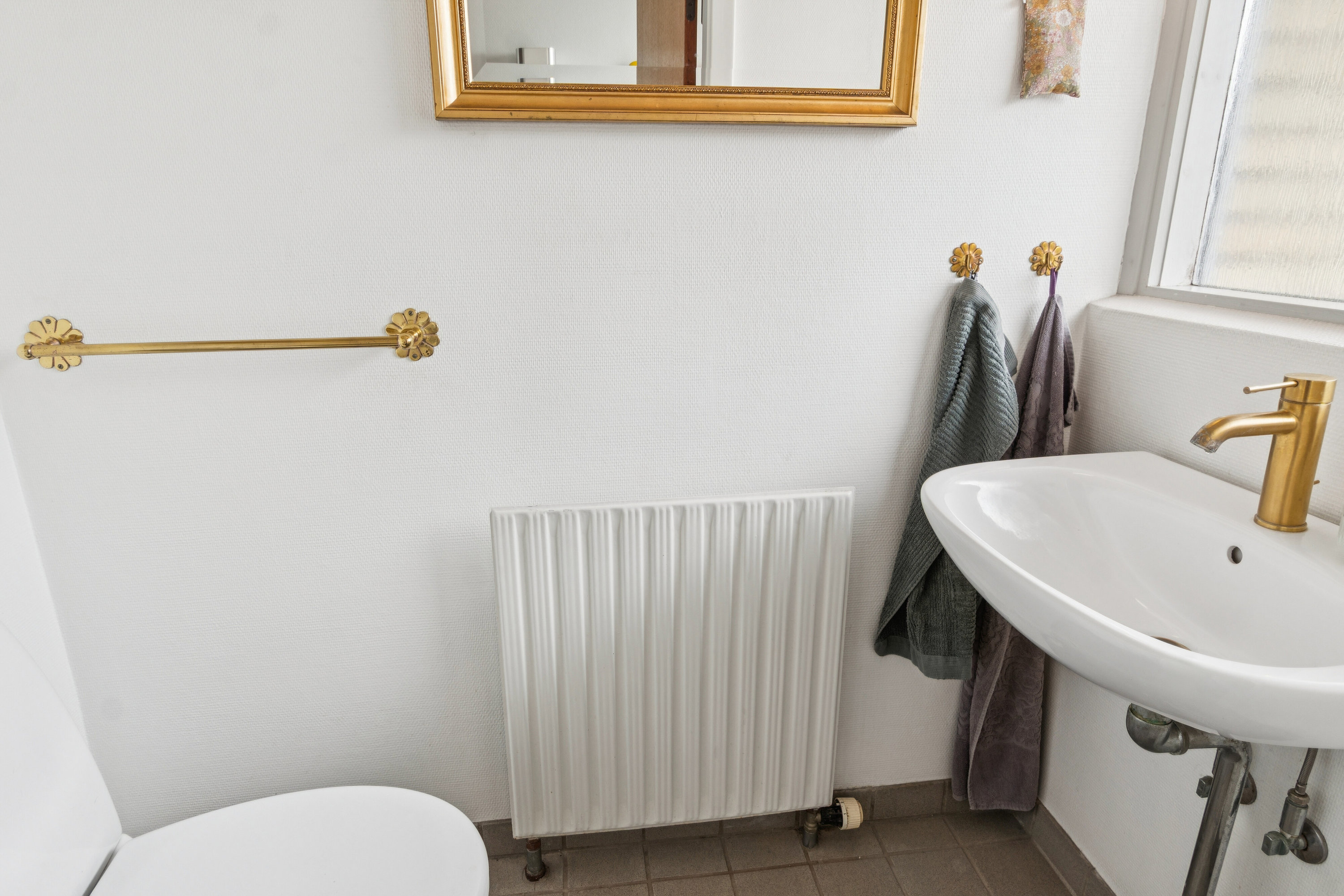 Fremhævet toilet billede i fuldskærmstilstand. Billede af Doktor Willesvej 11A, 2650 Hvidovre