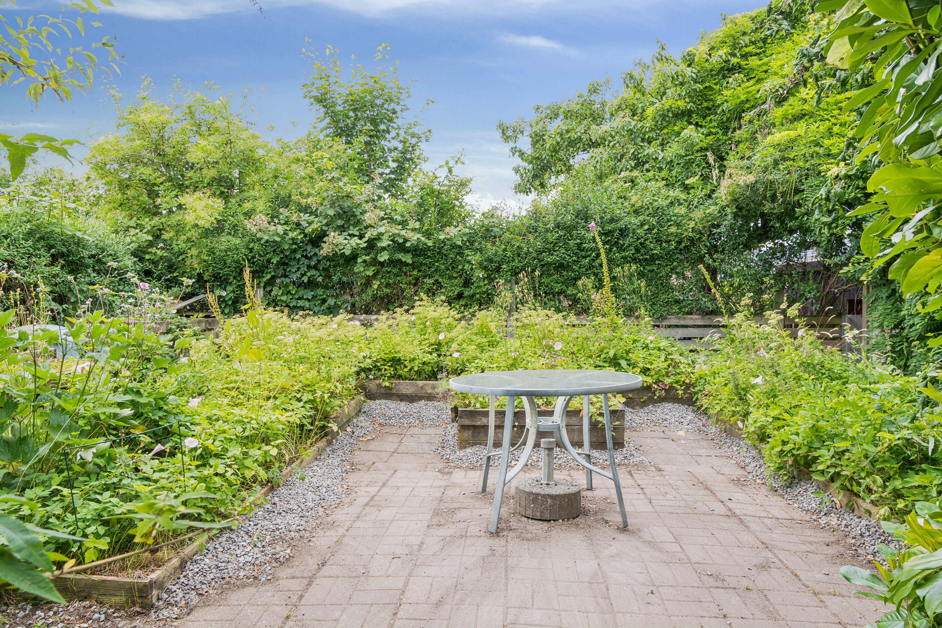 Fremhævet udendørs billede i fuldskærmstilstand. Billede af Doktor Willesvej 11A, 2650 Hvidovre