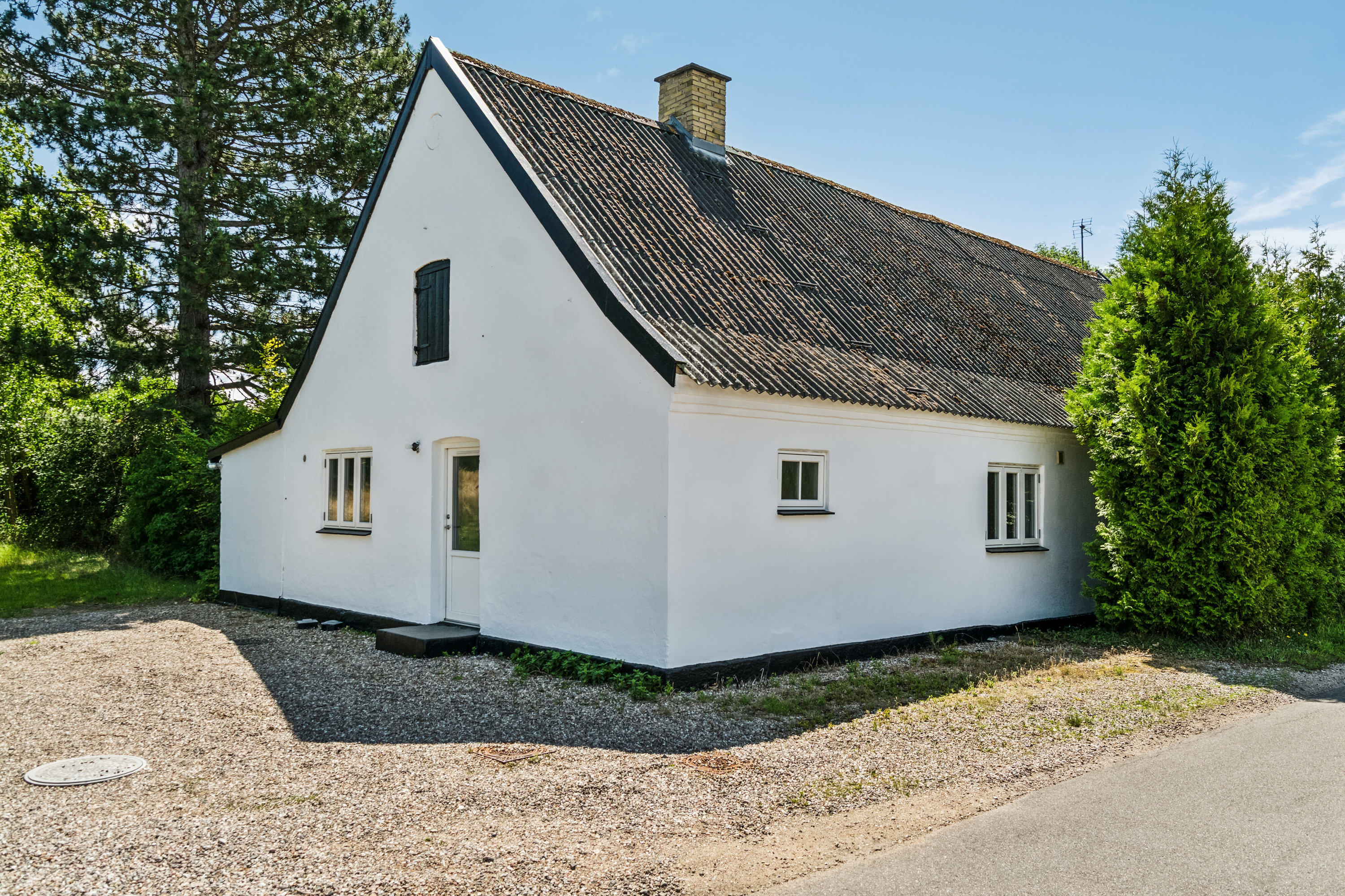 Fremhævet set fra vejen billede i fuldskærmstilstand. Billede af Klintvej 2, Nyrup, 4500 Nykøbing Sj