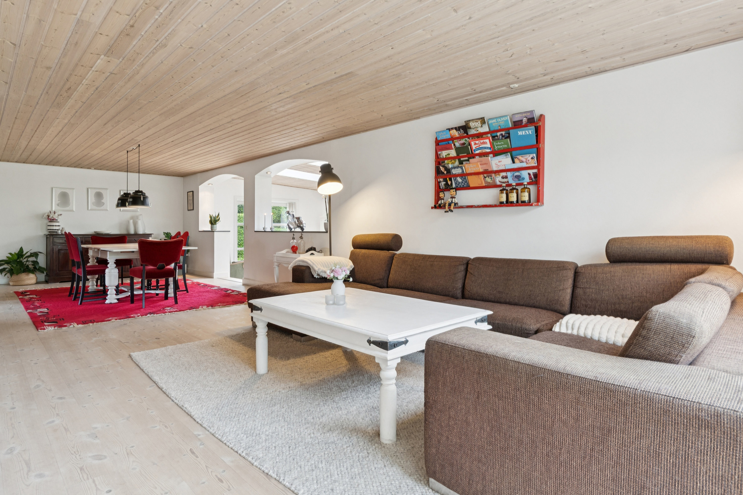 Fremhævet stue billede i fuldskærmstilstand. Billede af Rugvænget 16, 8653 Them