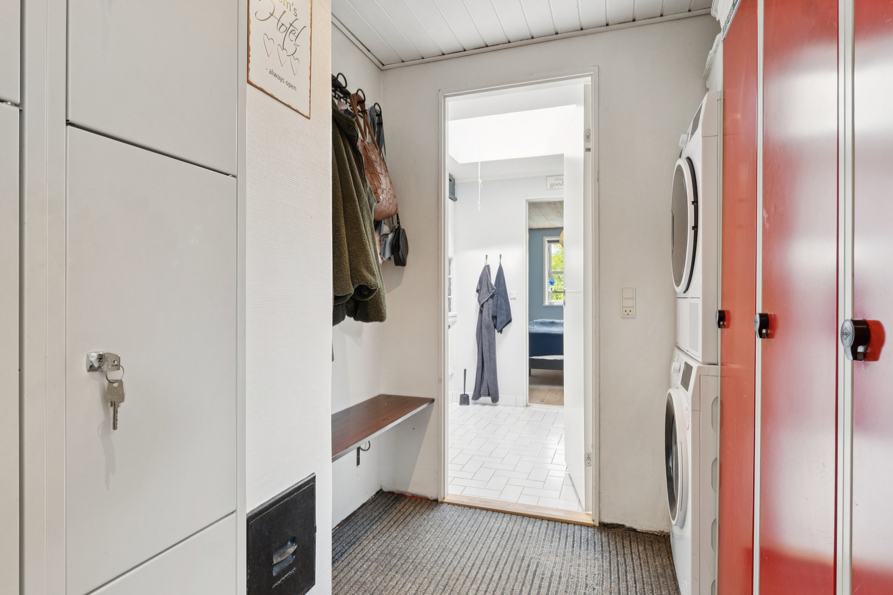 Fremhævet indendørs billede i fuldskærmstilstand. Billede af Rugvænget 16, 8653 Them