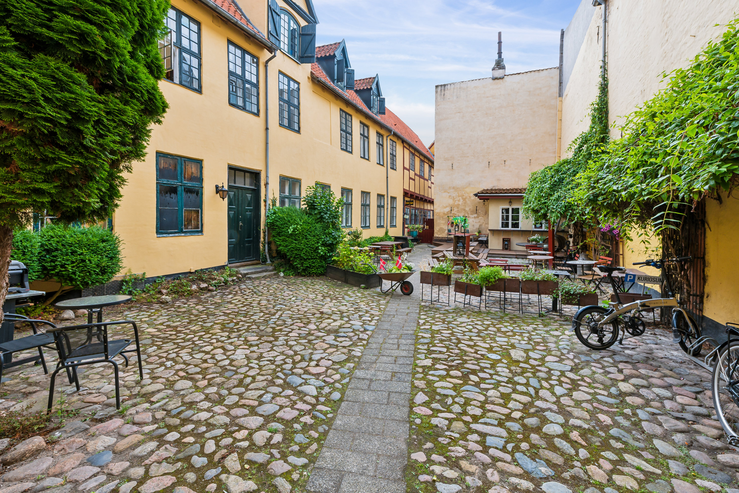 Fremhævet fælles gårdmiljø billede i fuldskærmstilstand. Billede af Stengade 48D, 1., 3000 Helsingør