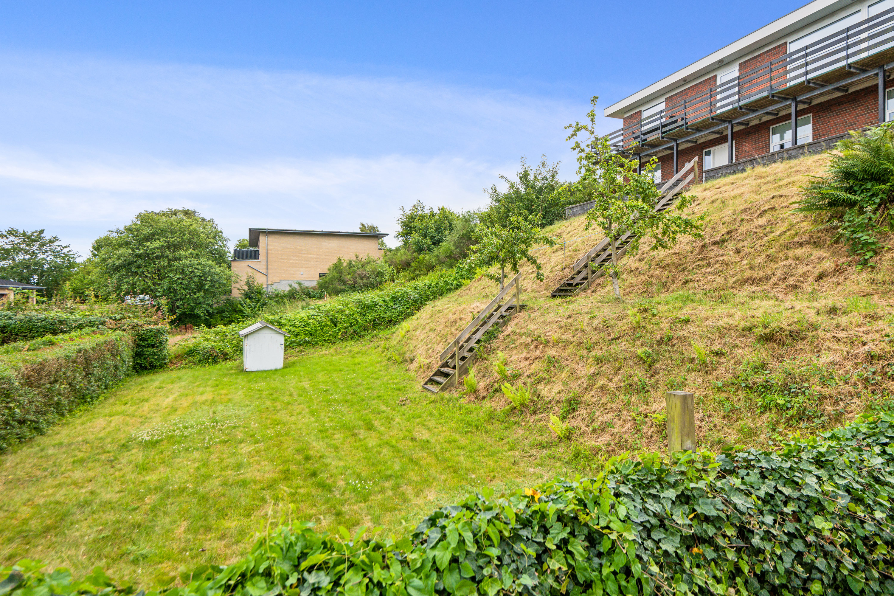 Fremhævet have billede i fuldskærmstilstand. Billede af Rafns Alle 12, 9530 Støvring