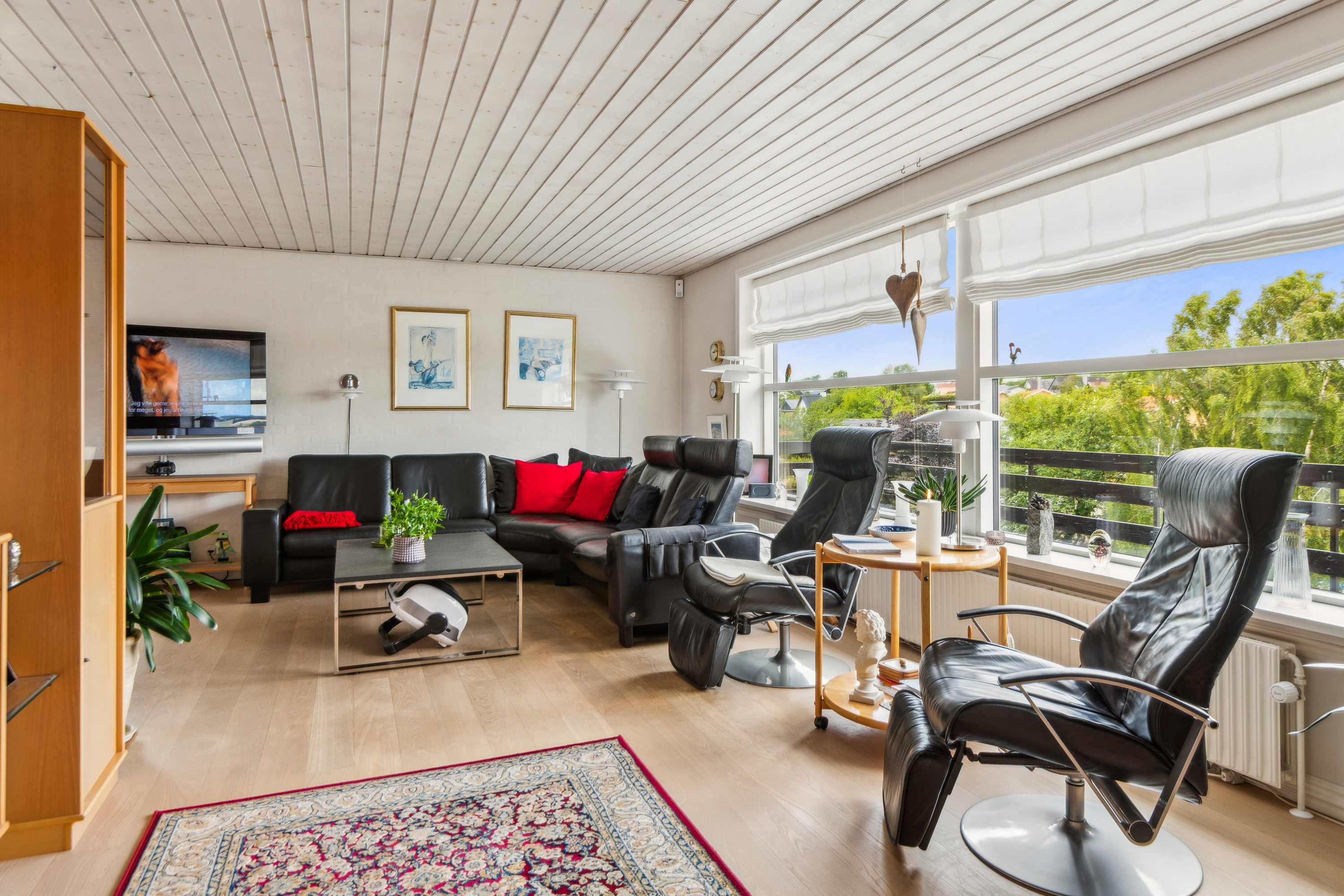 Fremhævet stue billede i fuldskærmstilstand. Billede af Rafns Alle 12, 9530 Støvring