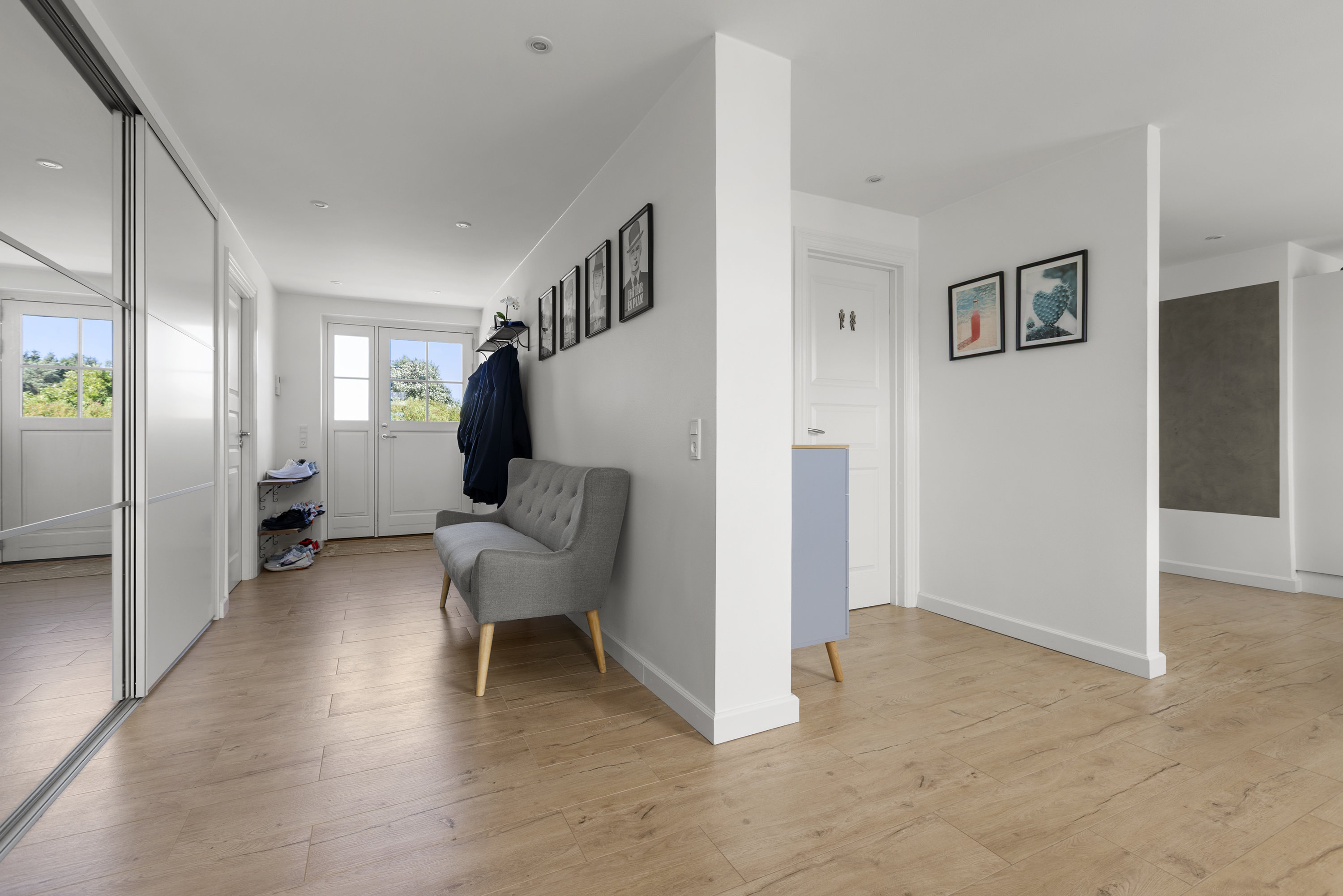 Fremhævet entré billede i fuldskærmstilstand. Billede af Veddevej 3C, 4190 Munke Bjergby