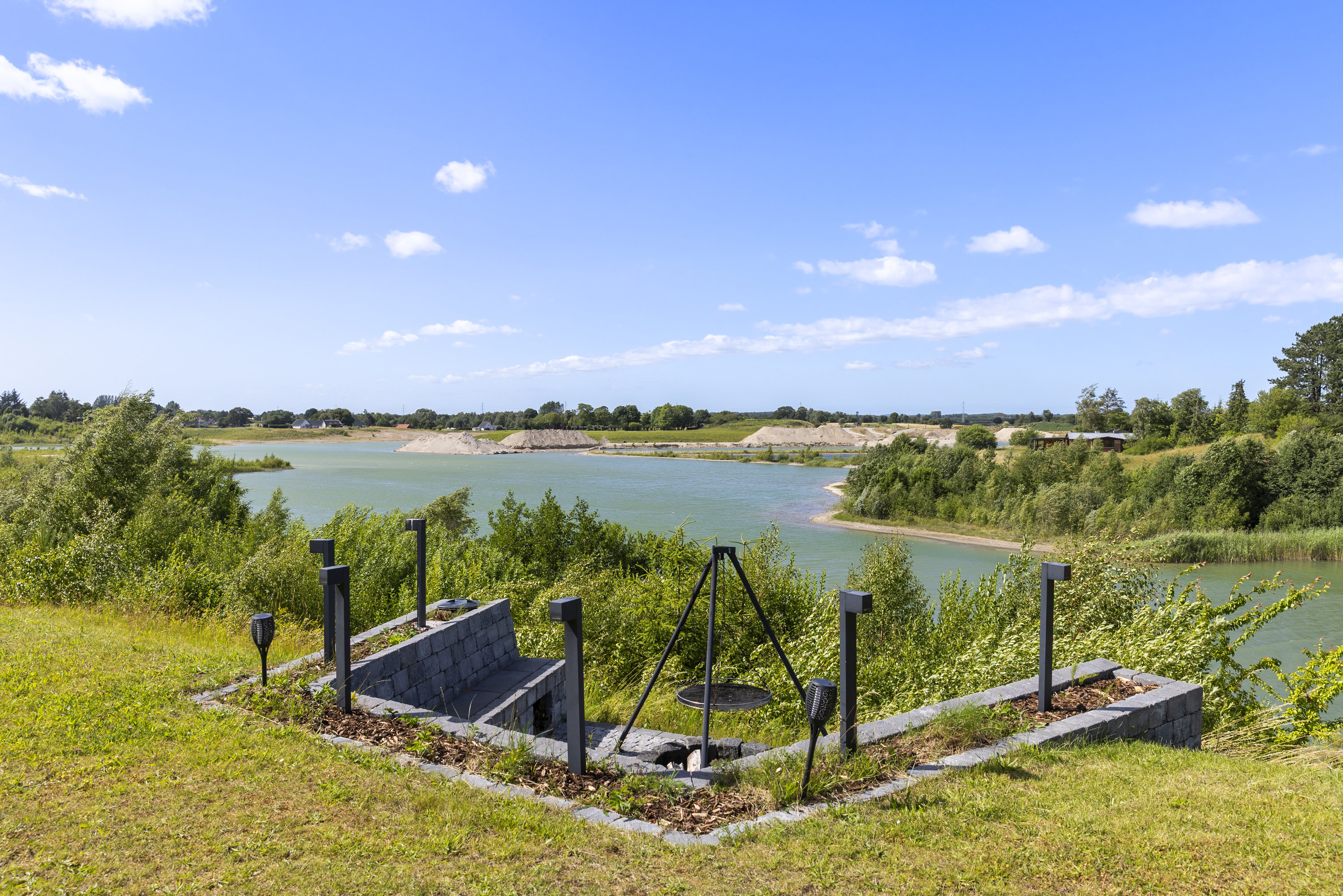 Fremhævet have billede i fuldskærmstilstand. Billede af Veddevej 3C, 4190 Munke Bjergby