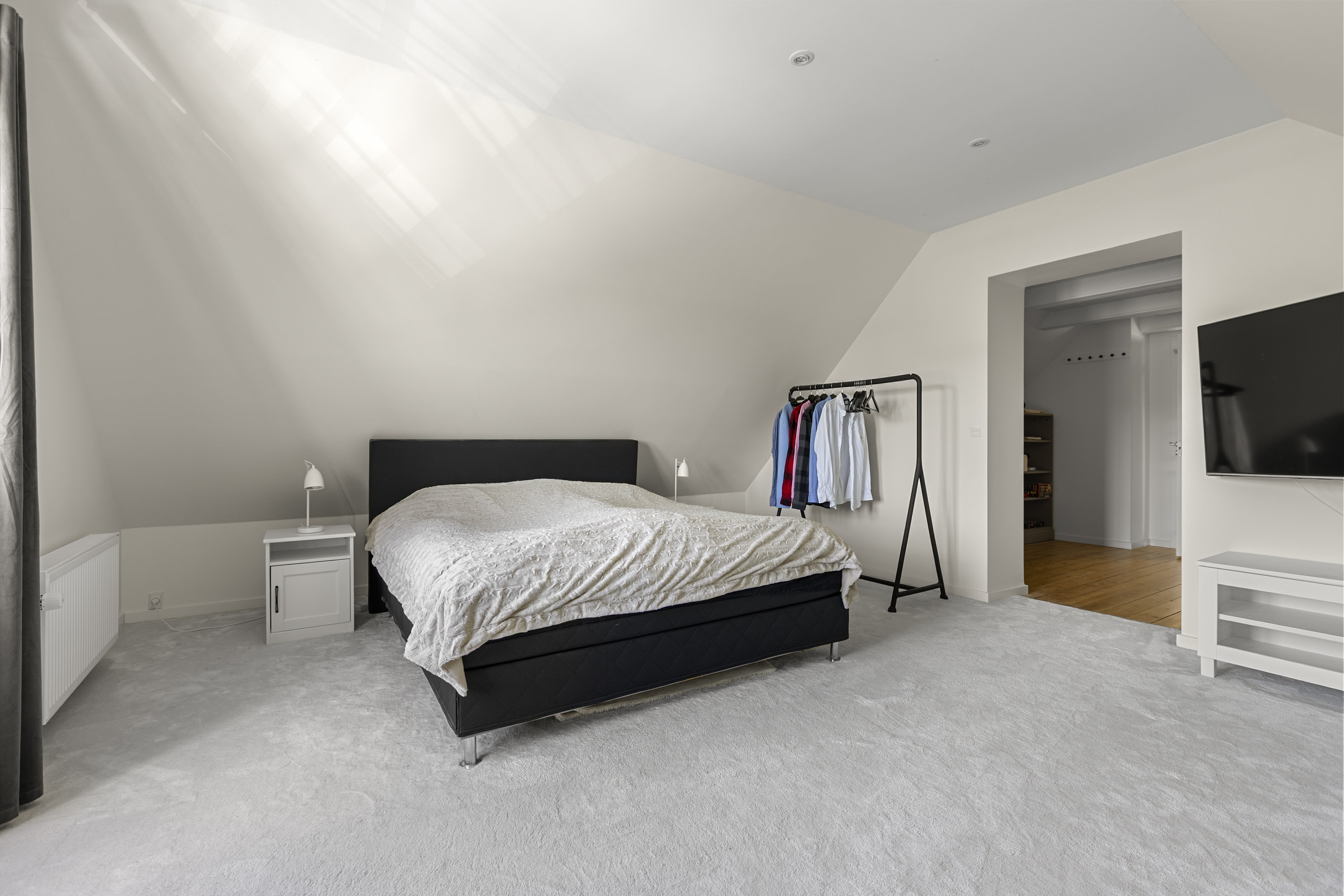 Fremhævet værelse billede i fuldskærmstilstand. Billede af Veddevej 3C, 4190 Munke Bjergby