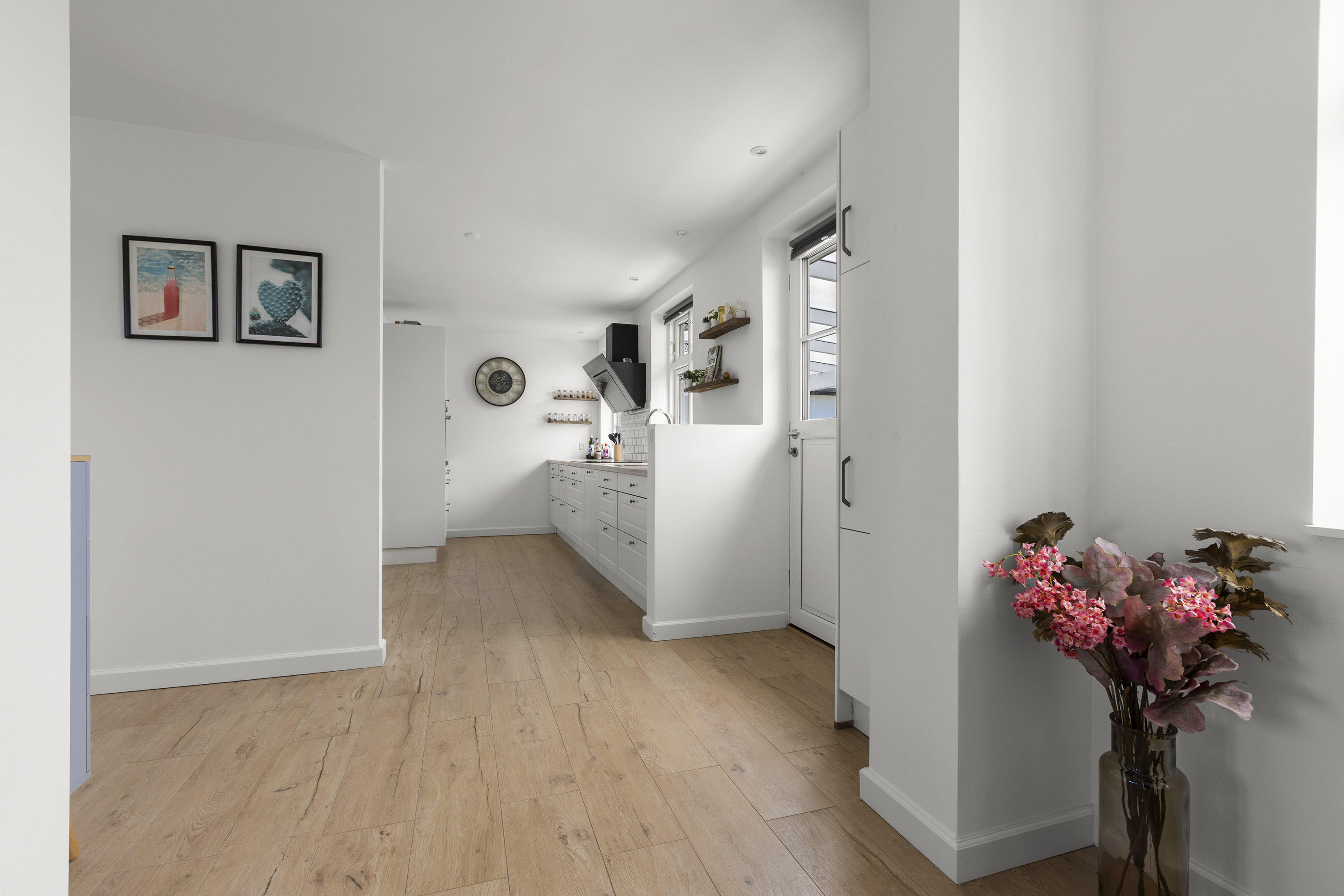 Fremhævet køkken billede i fuldskærmstilstand. Billede af Veddevej 3C, 4190 Munke Bjergby