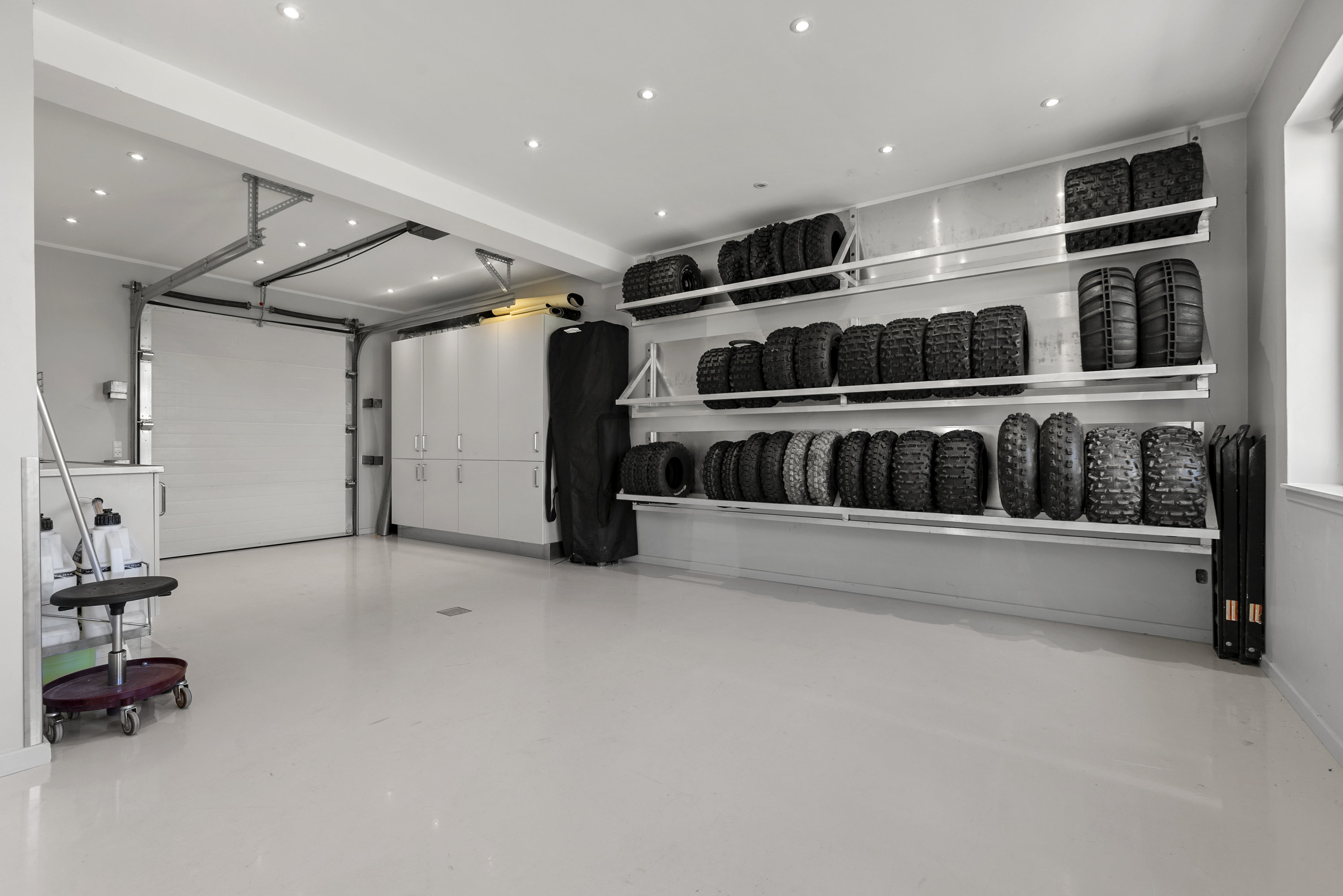 Fremhævet garage billede i fuldskærmstilstand. Billede af Veddevej 3C, 4190 Munke Bjergby