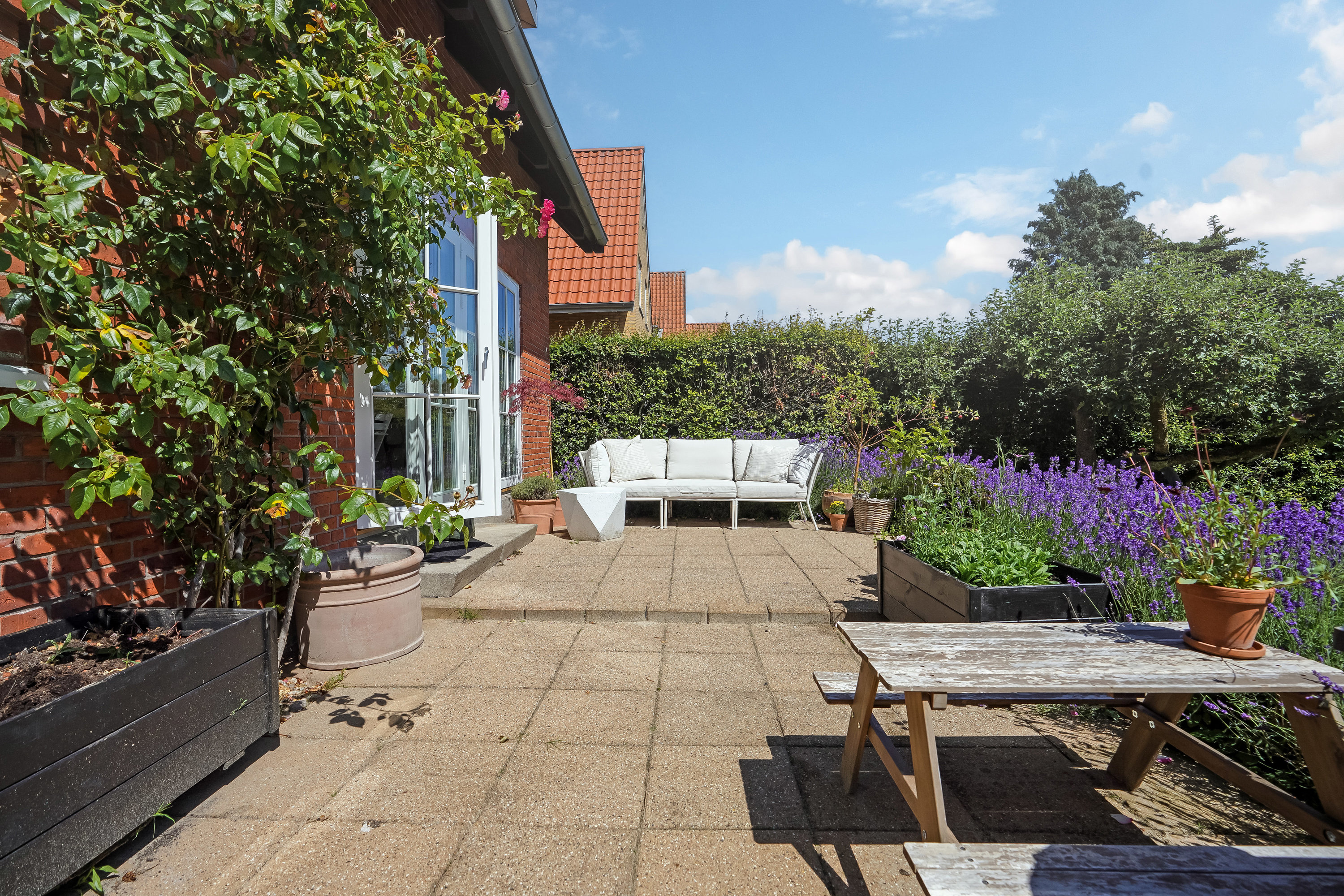 Fremhævet terrasse billede i fuldskærmstilstand. Billede af Chr. Winthers Vej 18, 5230 Odense M