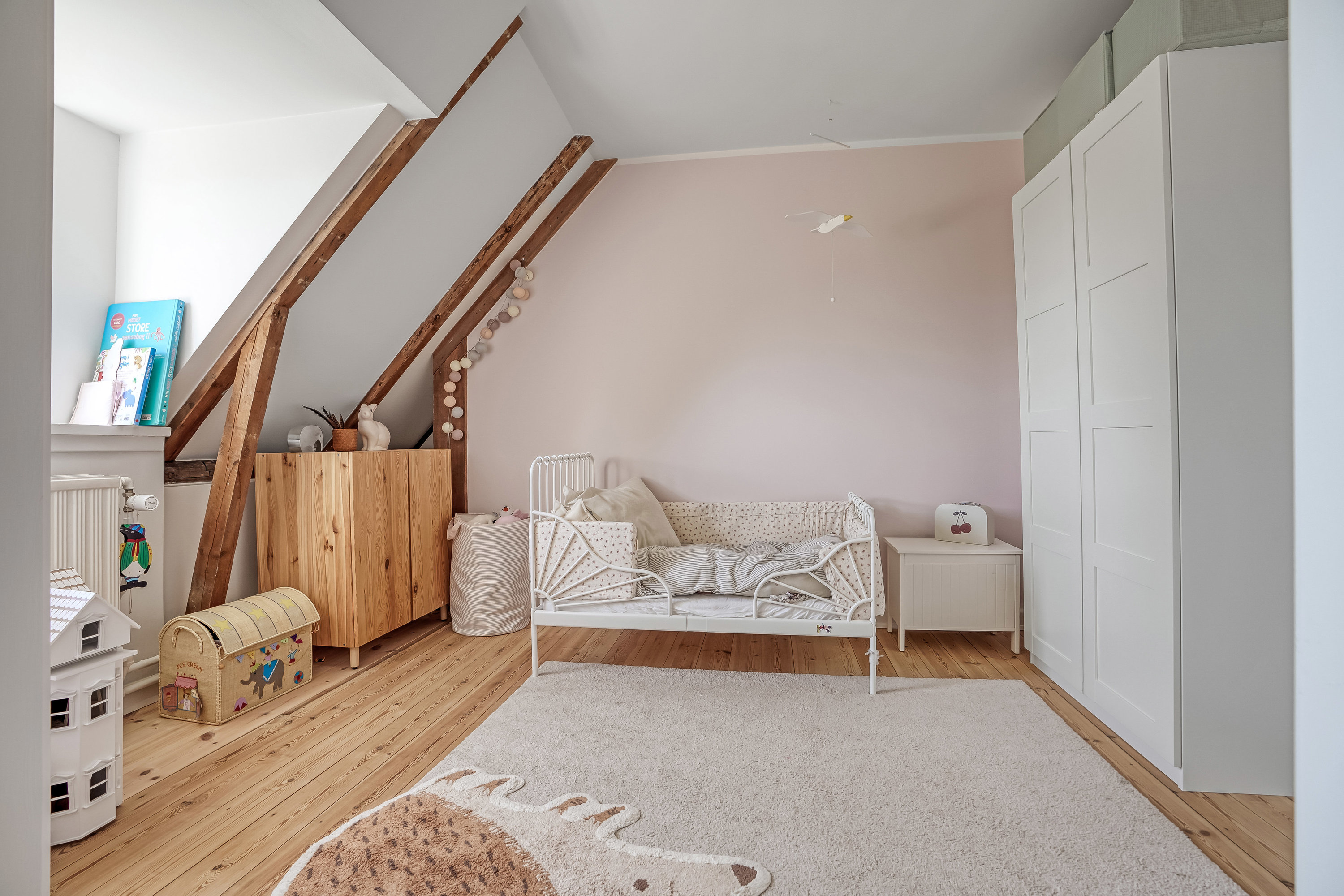 Fremhævet værelse billede i fuldskærmstilstand. Billede af Chr. Winthers Vej 18, 5230 Odense M