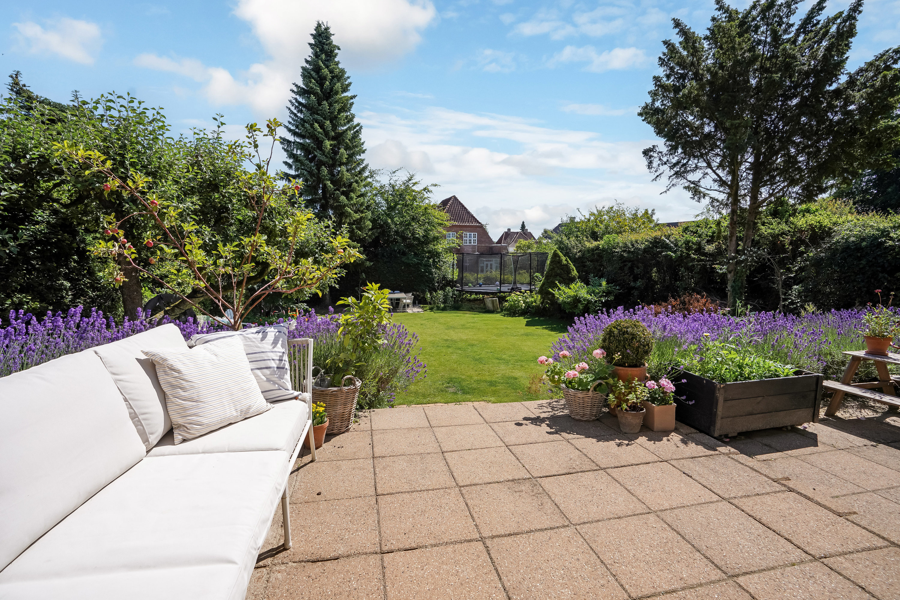 Fremhævet terrasse billede i fuldskærmstilstand. Billede af Chr. Winthers Vej 18, 5230 Odense M