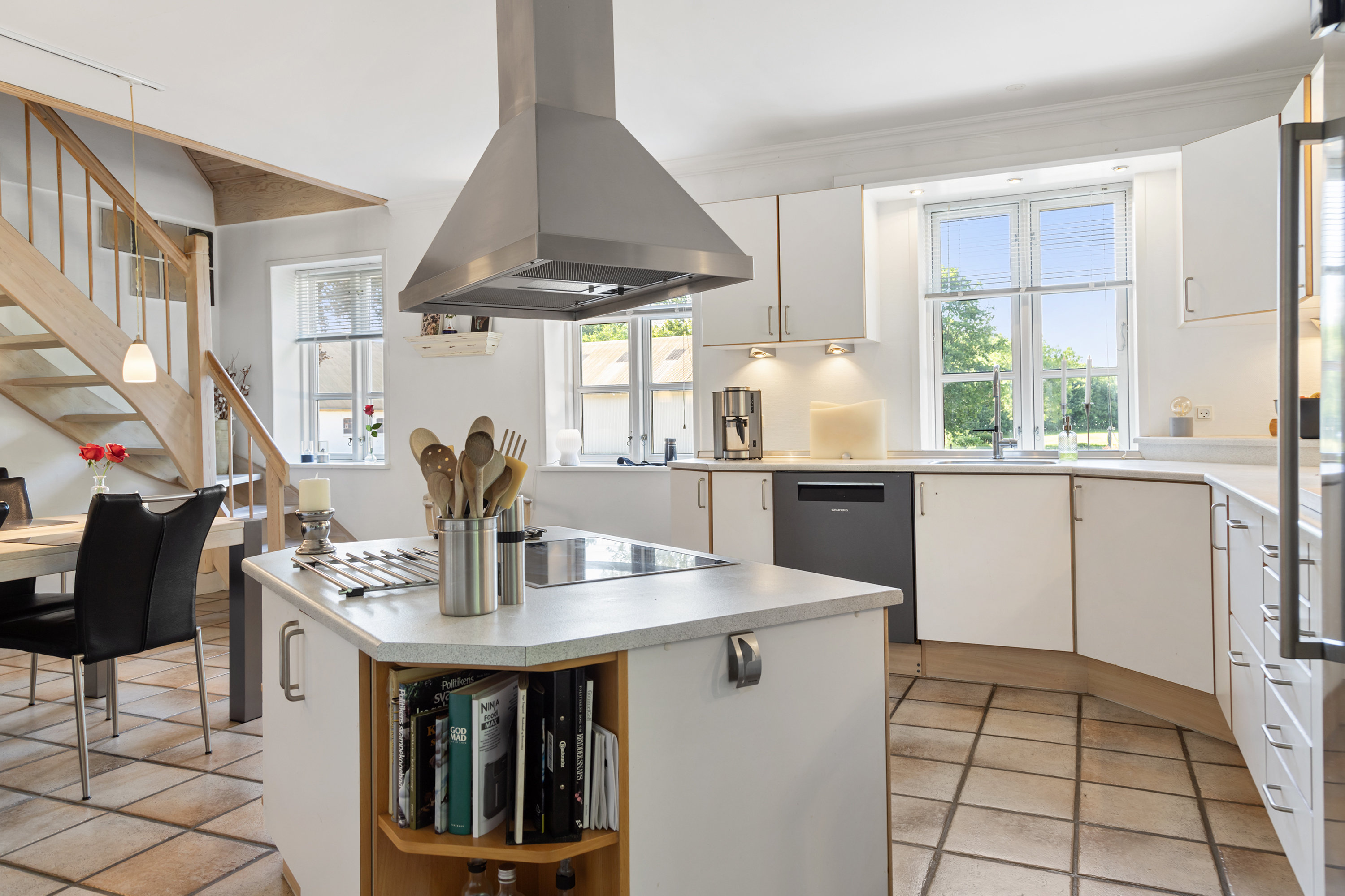 Fremhævet køkken billede i fuldskærmstilstand. Billede af Golfvejen 62, 9700 Brønderslev