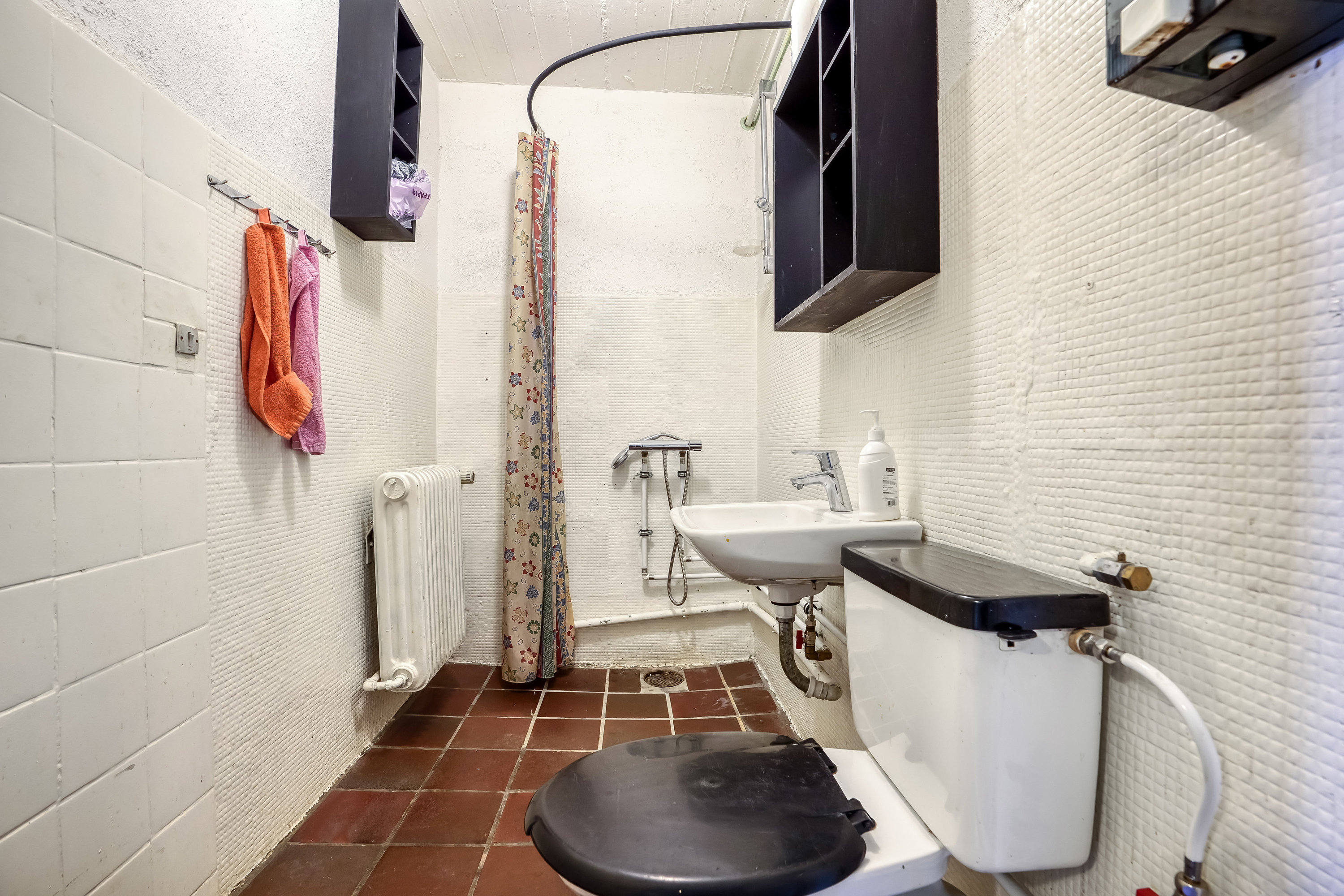 Fremhævet badeværelse billede i fuldskærmstilstand. Billede af Hovedgaden 39B, + A., Nim, 8740 Brædstrup