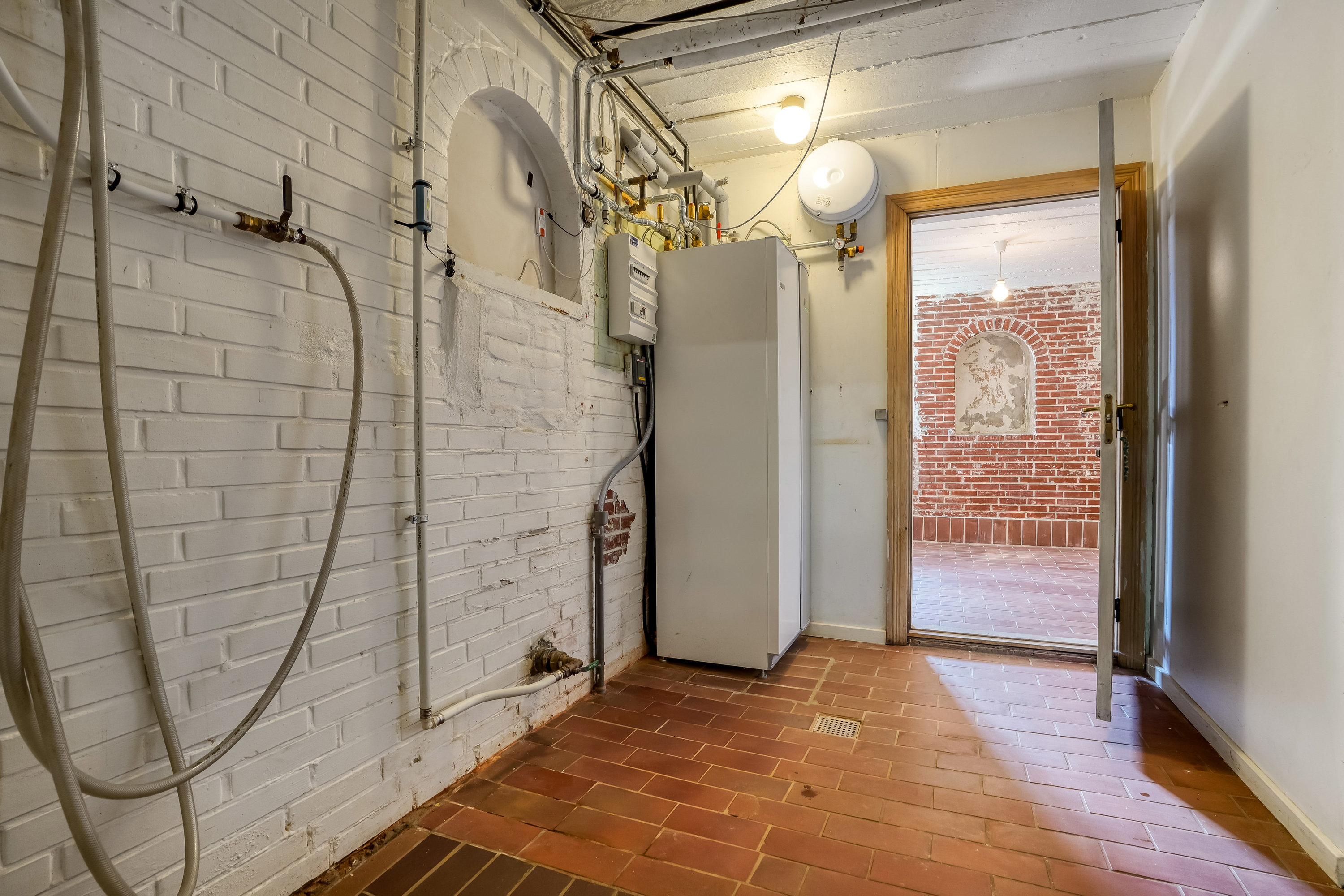 Fremhævet entré billede i fuldskærmstilstand. Billede af Hovedgaden 39B, + A., Nim, 8740 Brædstrup