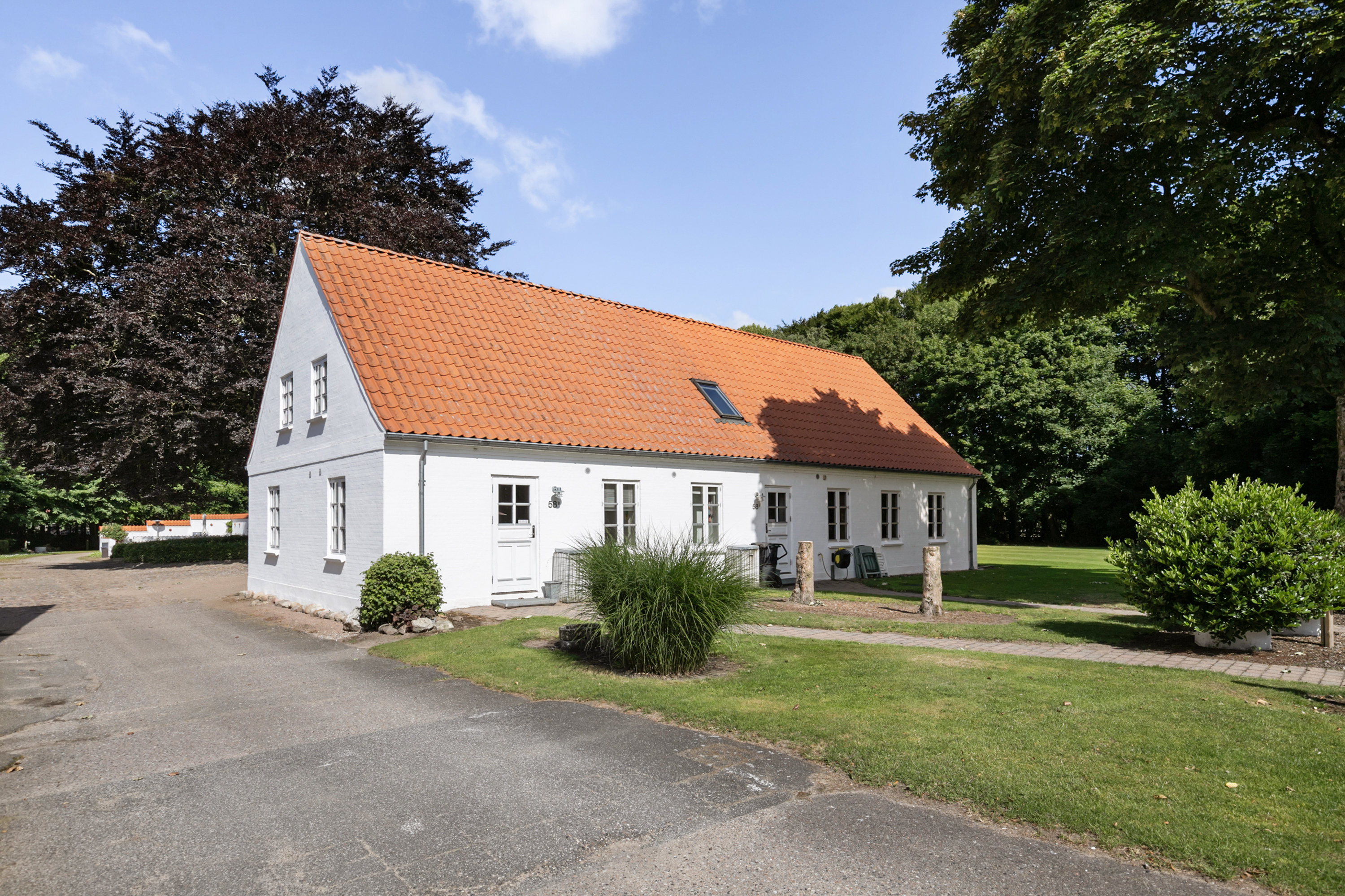 Fremhævet facade - lejligheder billede i fuldskærmstilstand. Billede af Golfvejen 62, 9700 Brønderslev