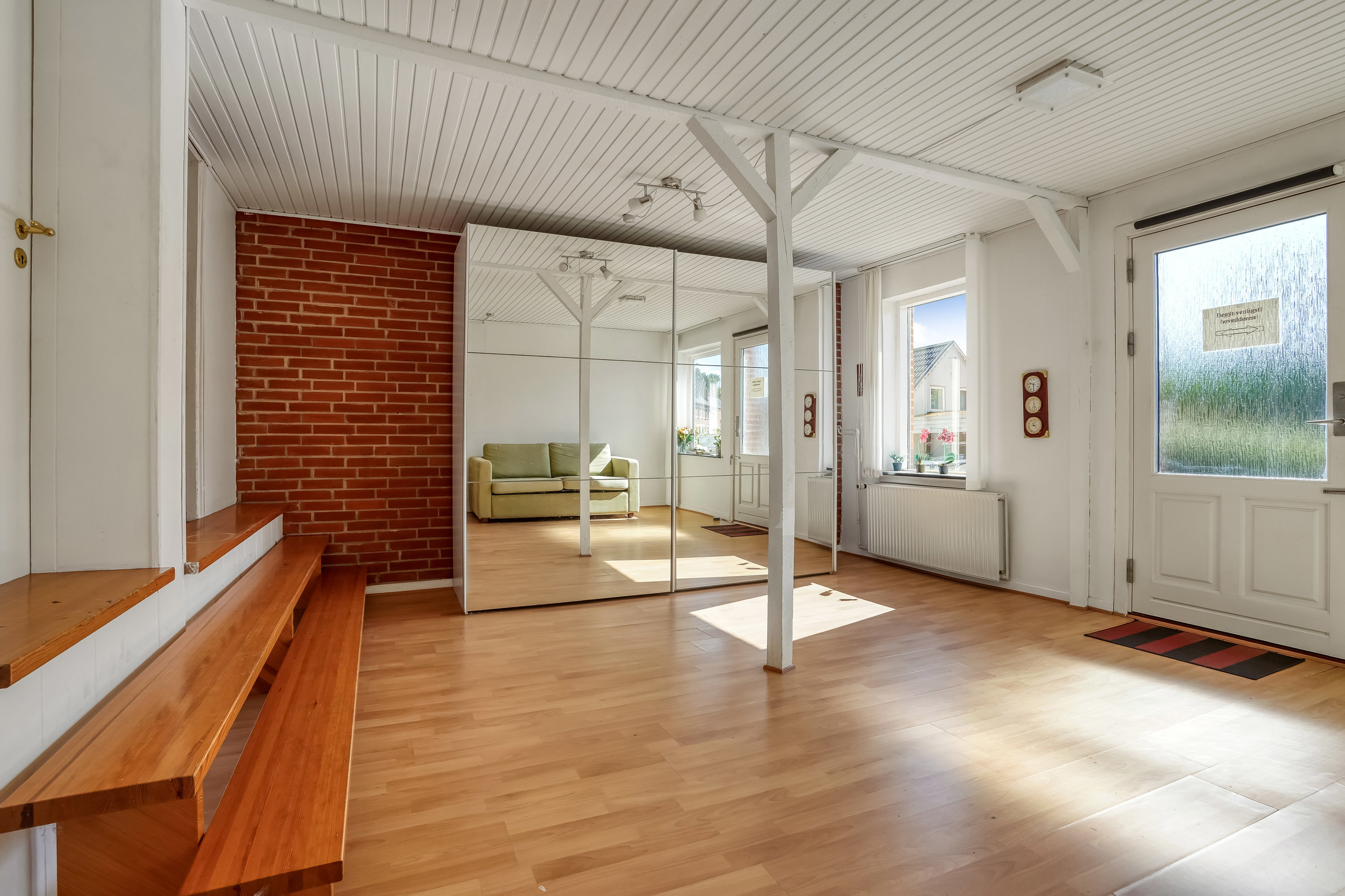 Fremhævet stue billede i fuldskærmstilstand. Billede af Hovedgaden 39B, + A., Nim, 8740 Brædstrup