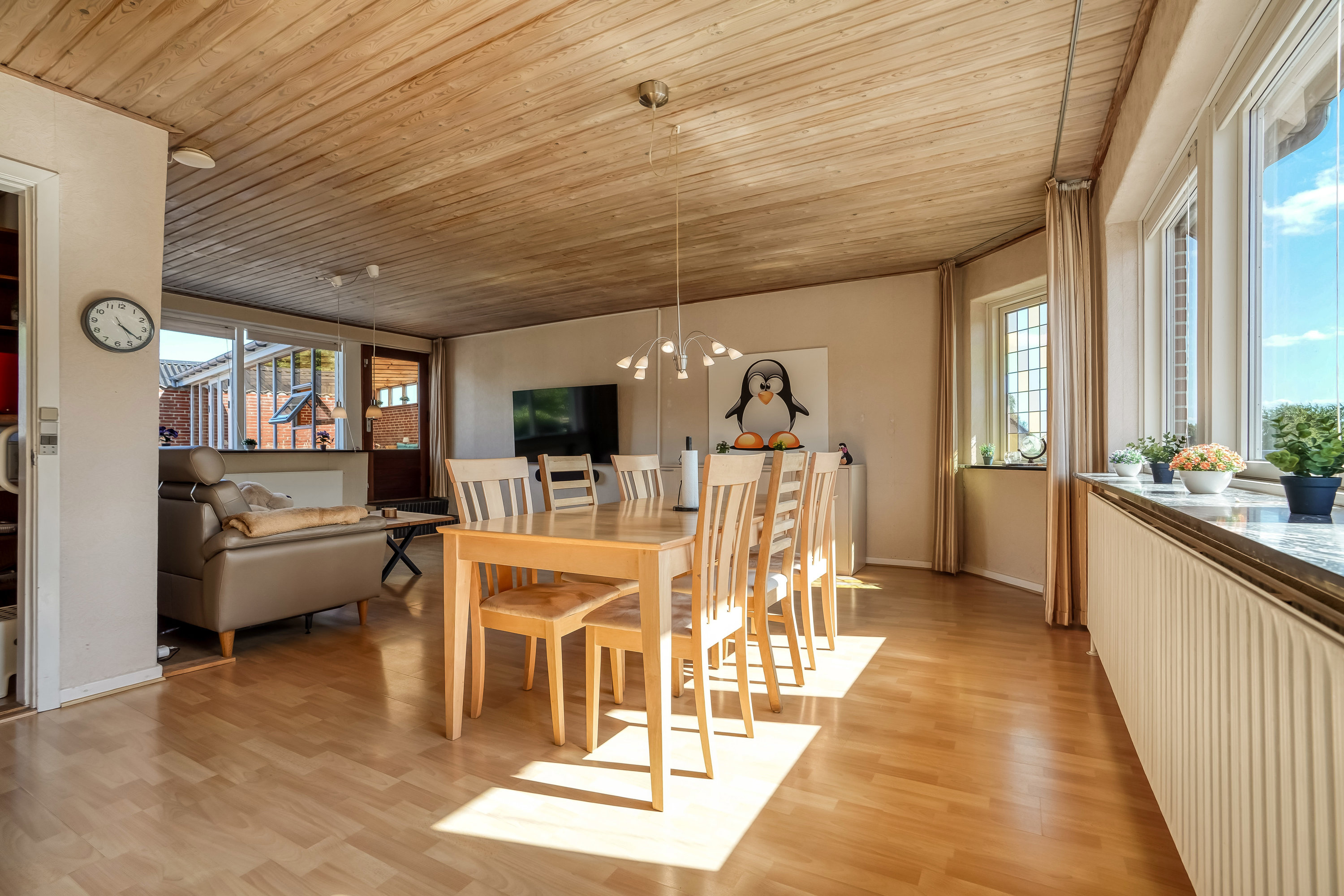 Fremhævet stue billede i fuldskærmstilstand. Billede af Hovedgaden 39B, + A., Nim, 8740 Brædstrup