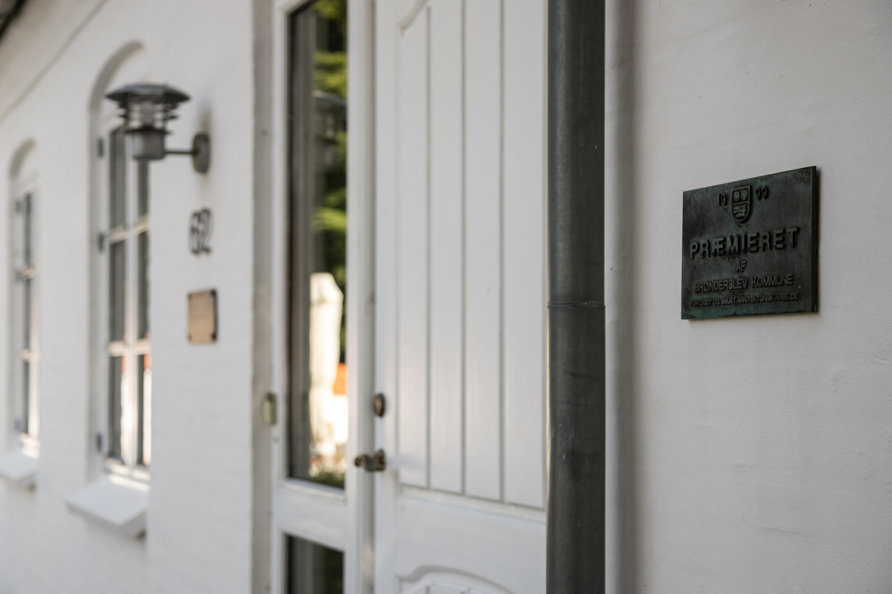 Fremhævet facade - lejligheder billede i fuldskærmstilstand. Billede af Golfvejen 62, 9700 Brønderslev