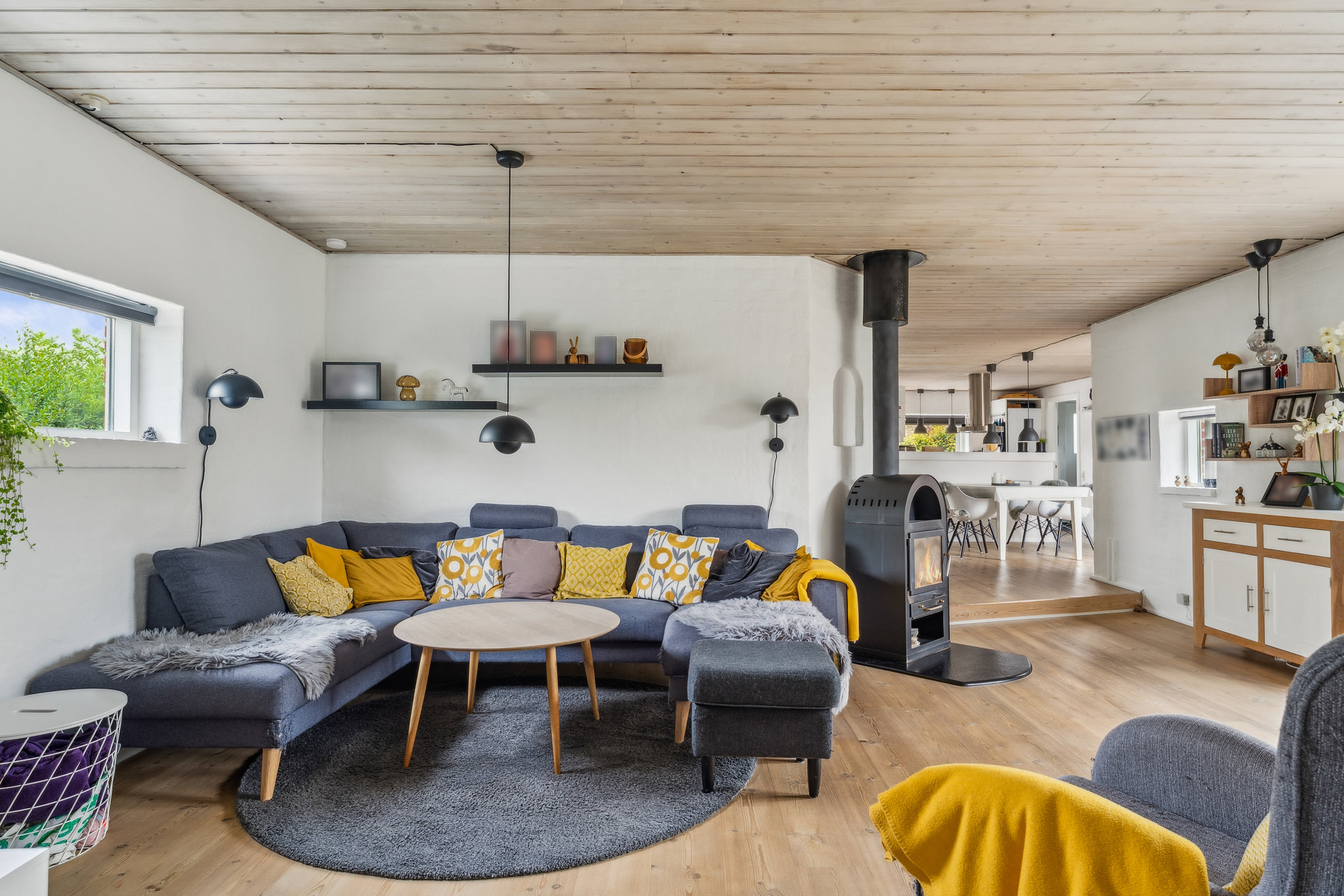 Fremhævet stue billede i fuldskærmstilstand. Billede af Niels Bohrs Vej 5, 8920 Randers NV