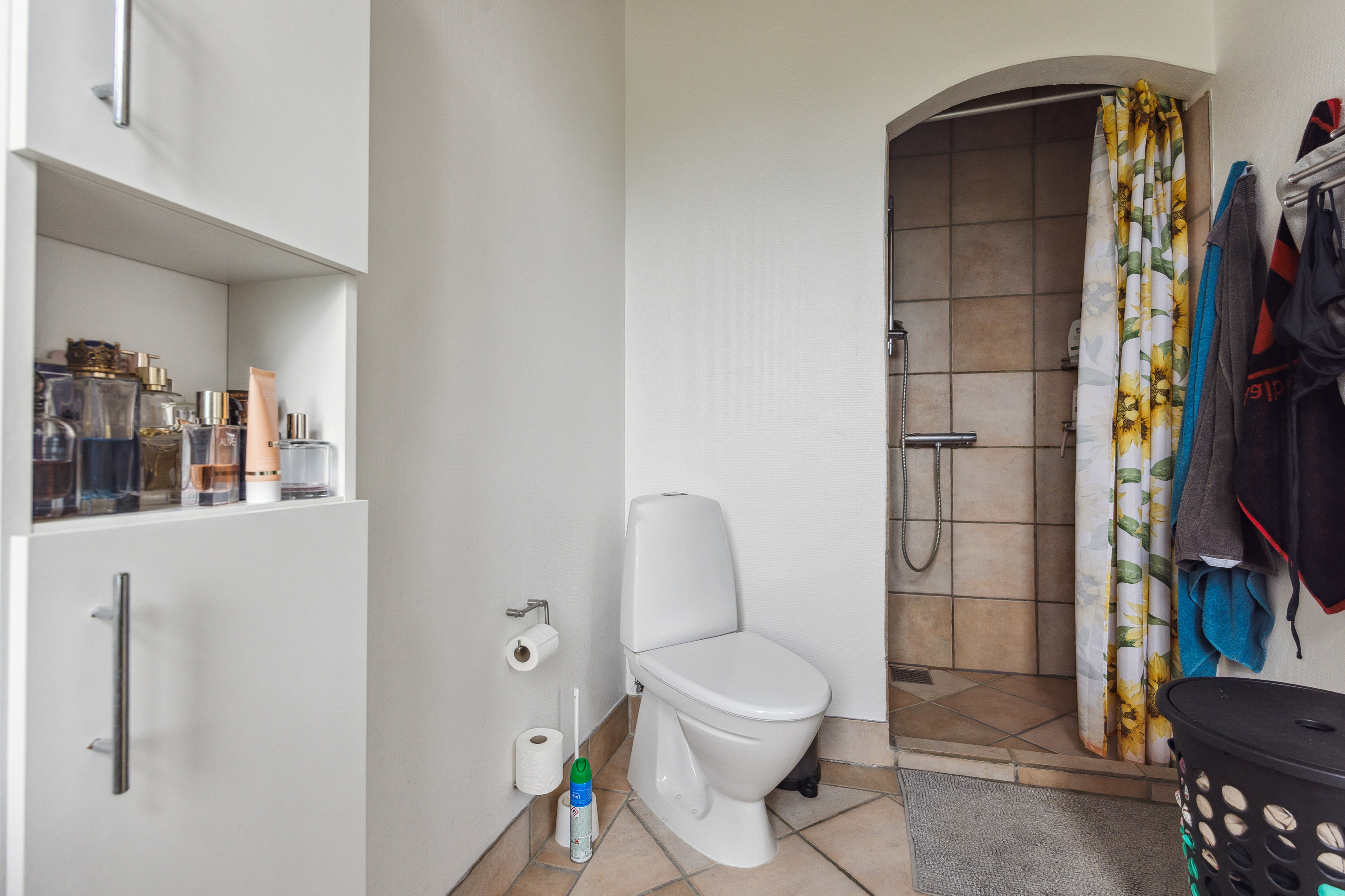 Fremhævet badeværelse billede i fuldskærmstilstand. Billede af Galstersgade 15, 9400 Nørresundby