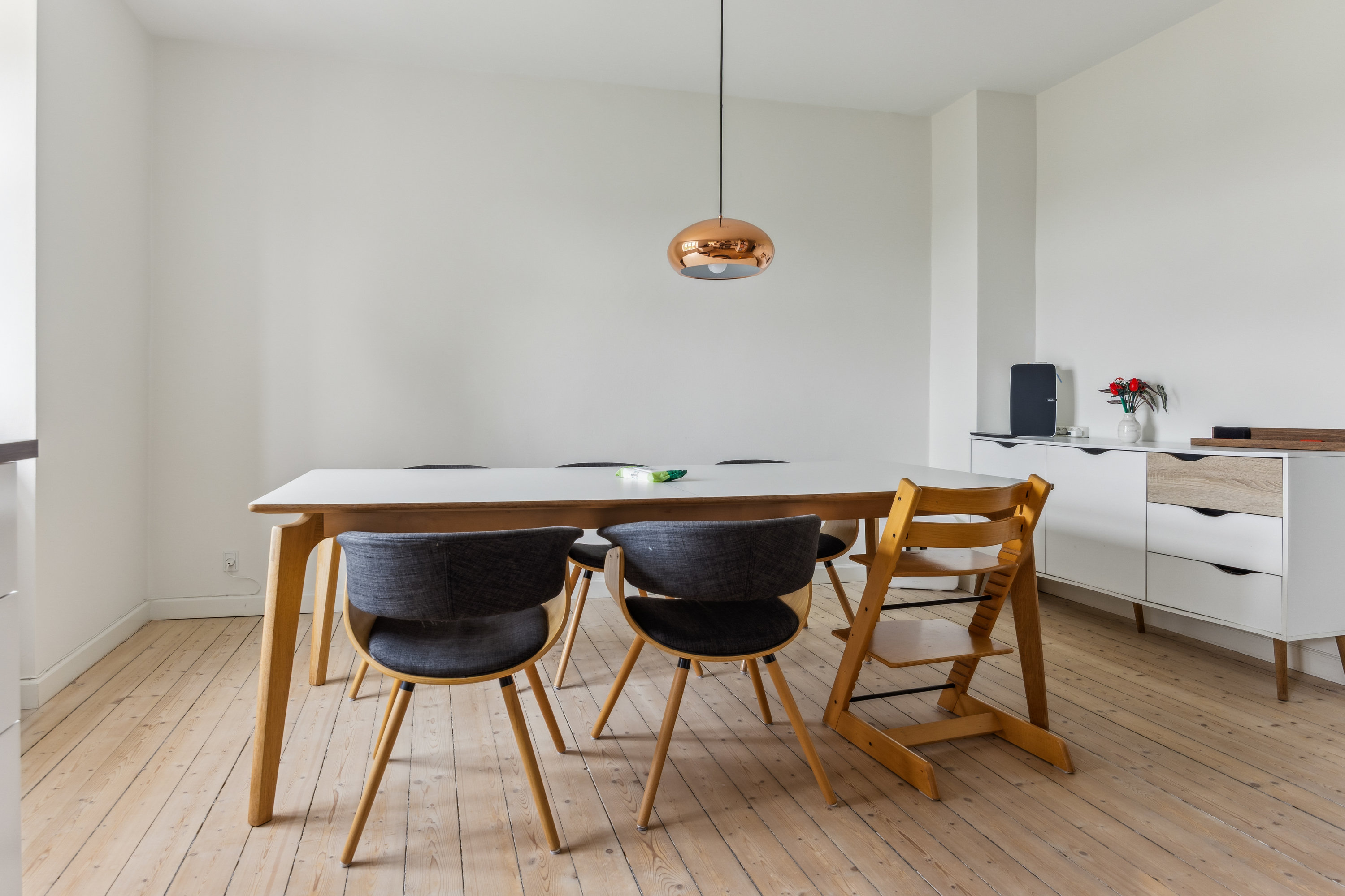 Fremhævet stue billede i fuldskærmstilstand. Billede af Galstersgade 15, 9400 Nørresundby