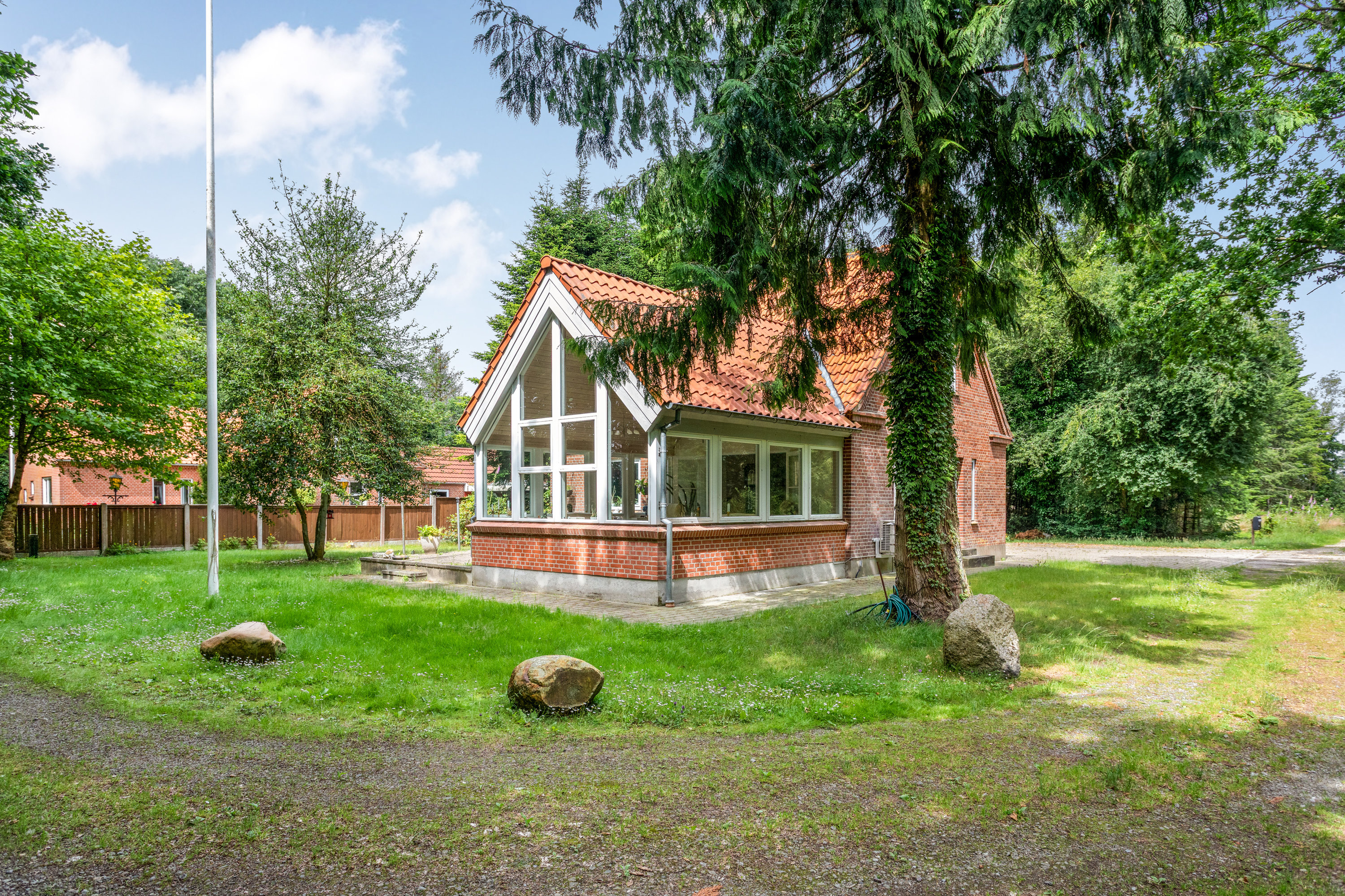 Fremhævet facade billede i fuldskærmstilstand. Billede af Nørholmvej 7, Hoven, 6880 Tarm