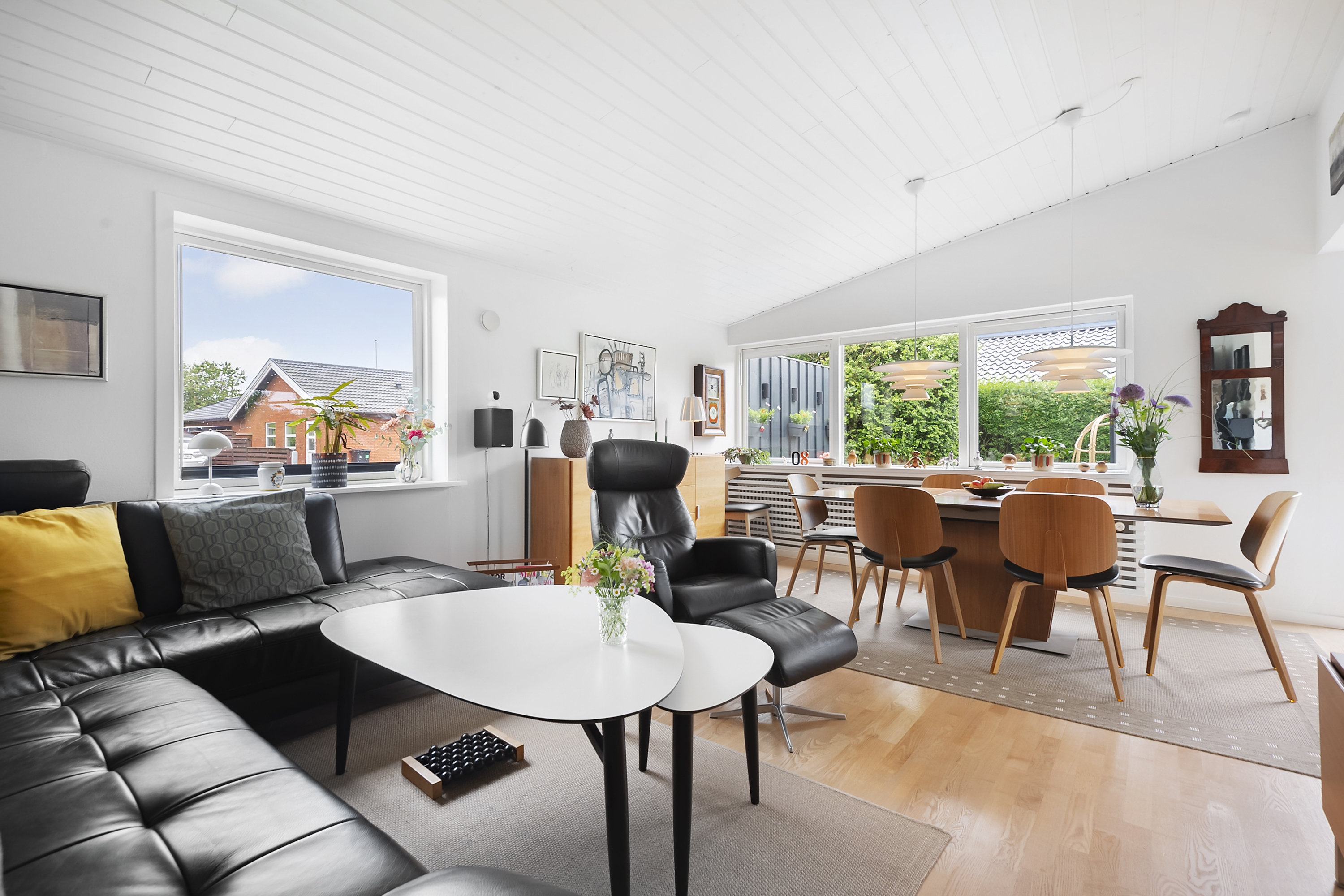 Fremhævet stue billede i fuldskærmstilstand. Billede af Mimers Alle 32, 6705 Esbjerg Ø