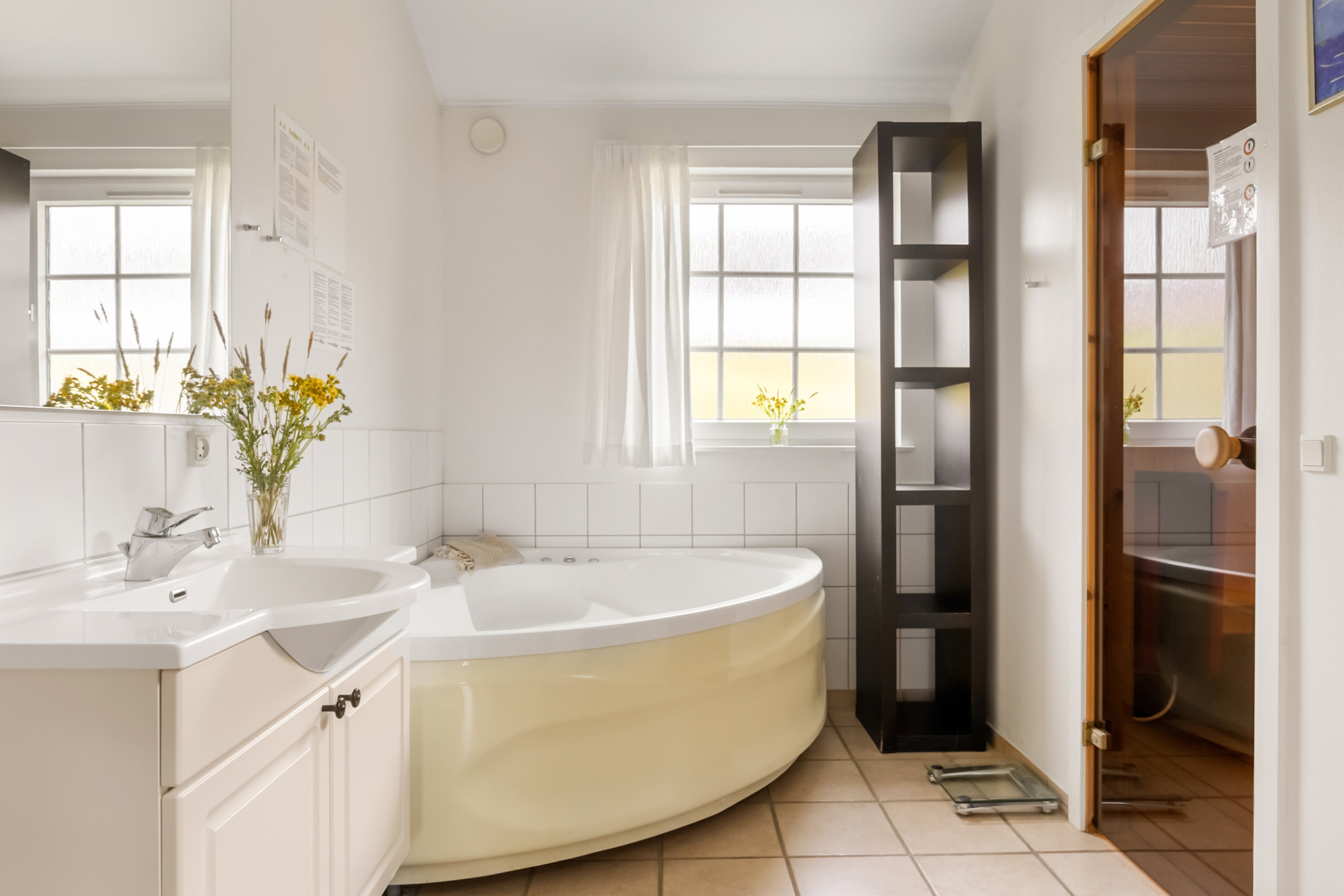 Fremhævet badeværelse billede i fuldskærmstilstand. Billede af Frederikshøjvænget 2, Løjt Nørresk, 6200 Aabenraa