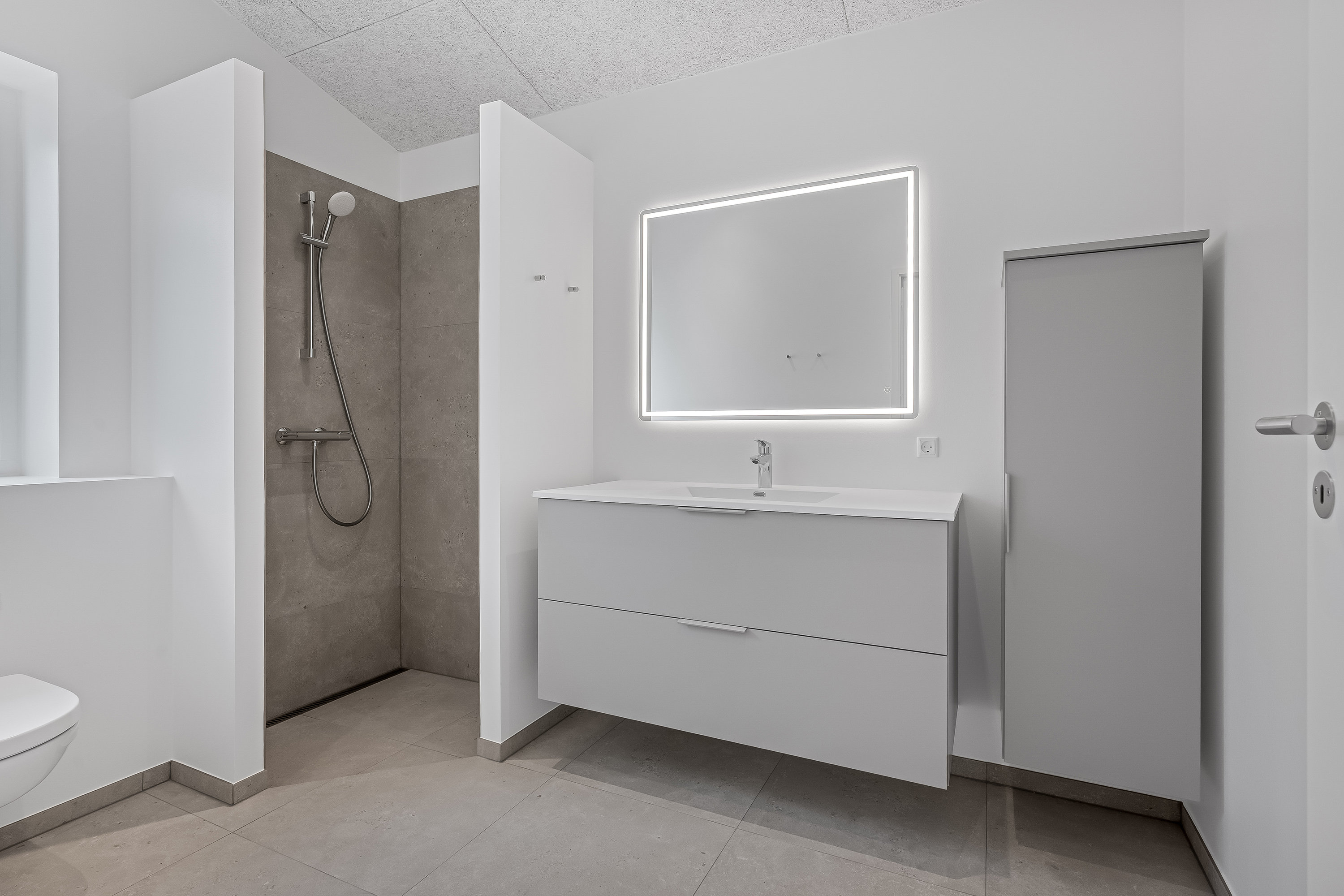 Fremhævet badeværelse billede i fuldskærmstilstand. Billede af Meltoften 2D, Nr Felding, 7500 Holstebro