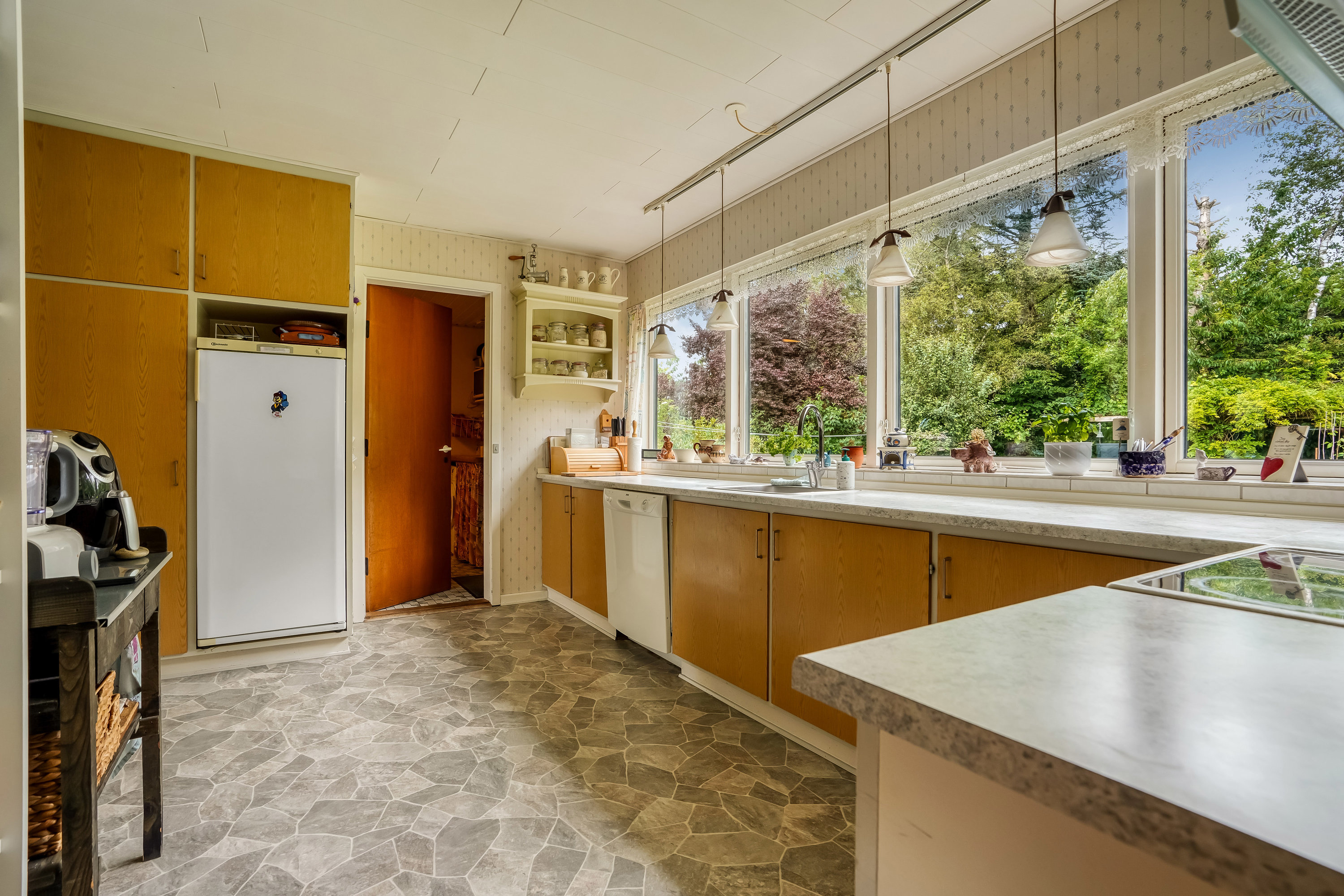 Fremhævet køkken billede i fuldskærmstilstand. Billede af Søtoften 11, 8740 Brædstrup