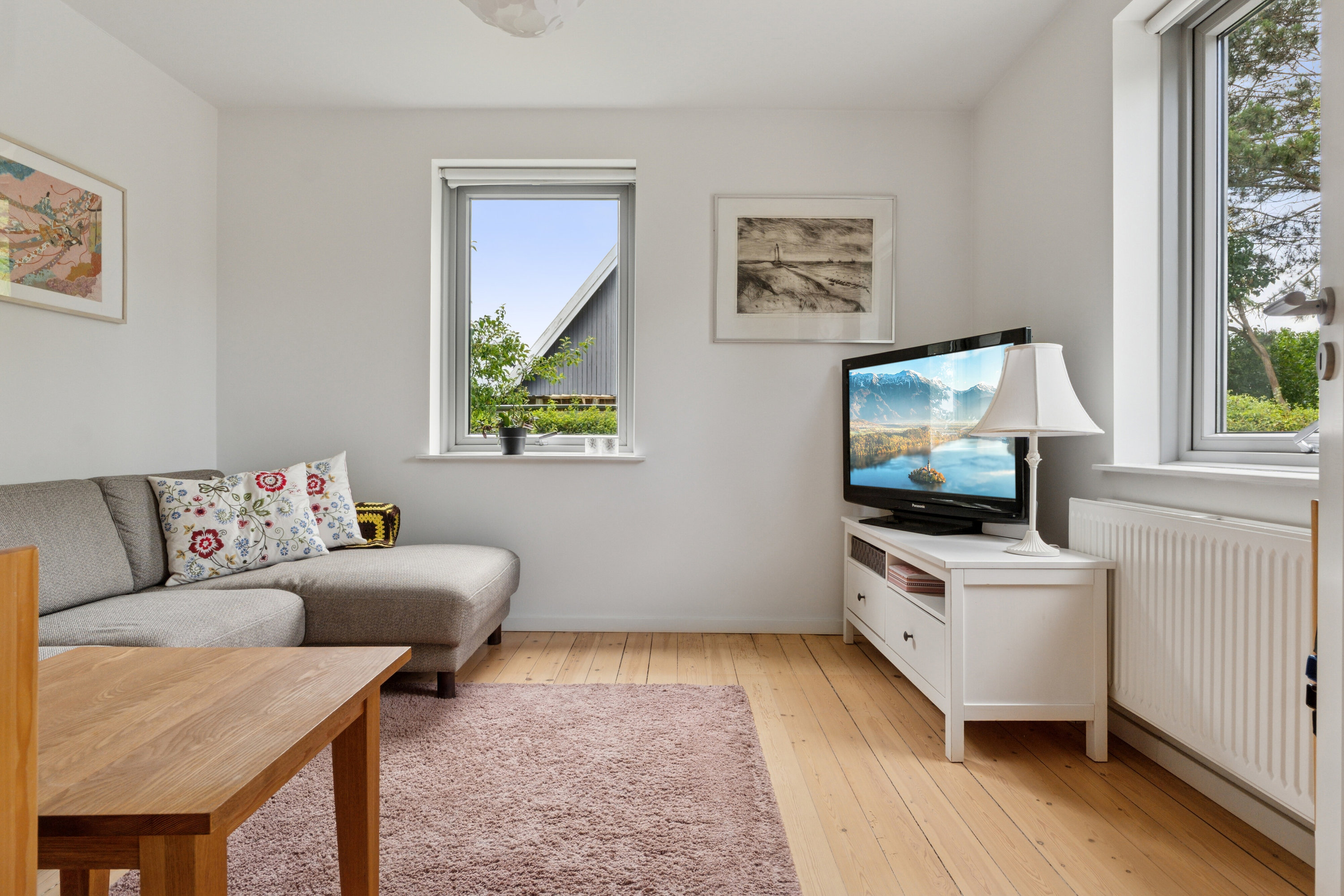 Fremhævet stue billede i fuldskærmstilstand. Billede af Halsebyvej 45, Svenstrup, 4220 Korsør