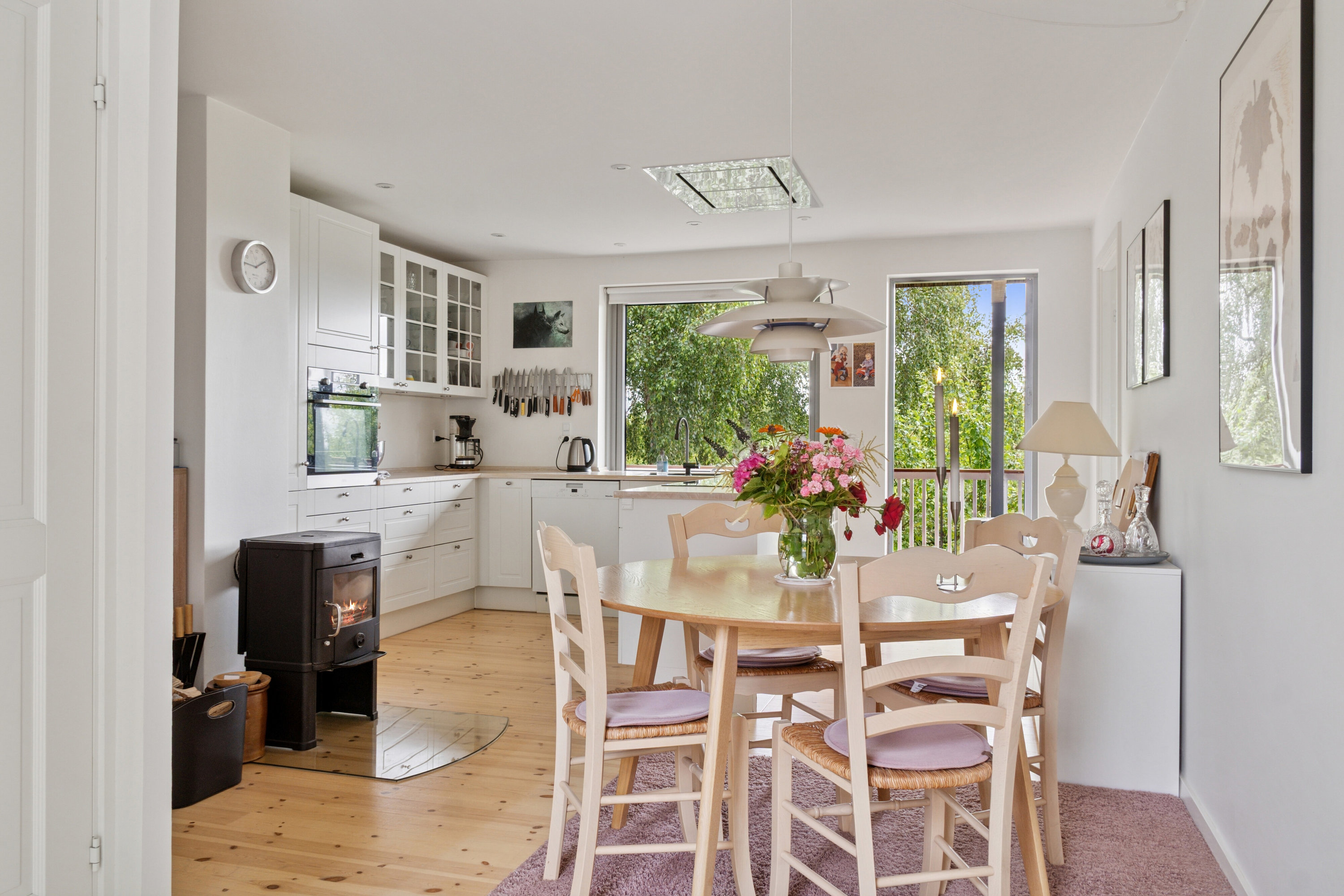 Miniaturebillede 2: køkken alrum. Billede af Halsebyvej 45, Svenstrup, 4220 Korsør