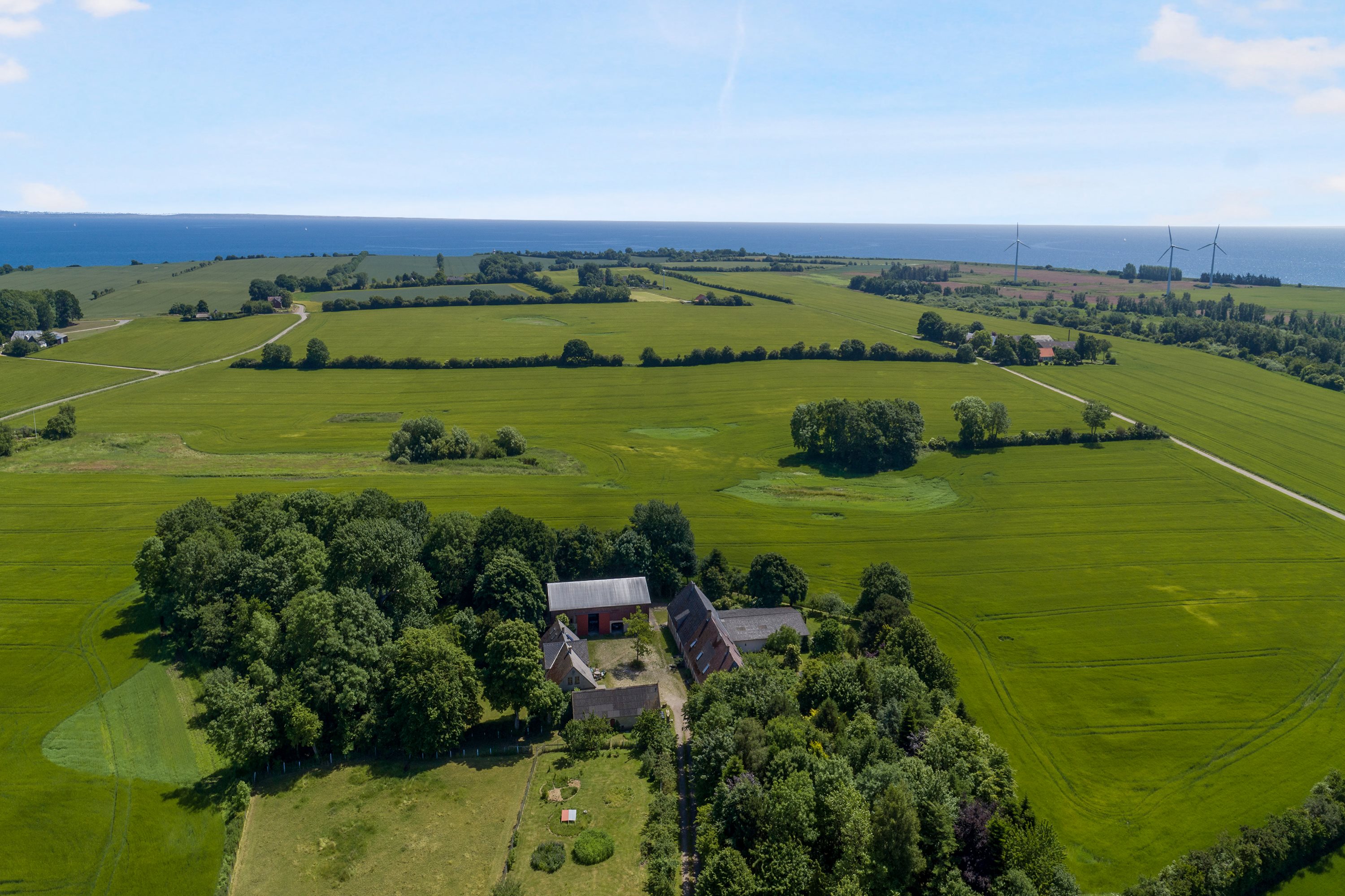 Fremhævet luftfoto billede i fuldskærmstilstand. Billede af Søen 1 & 3, Lysabildskov, 6470 Sydals