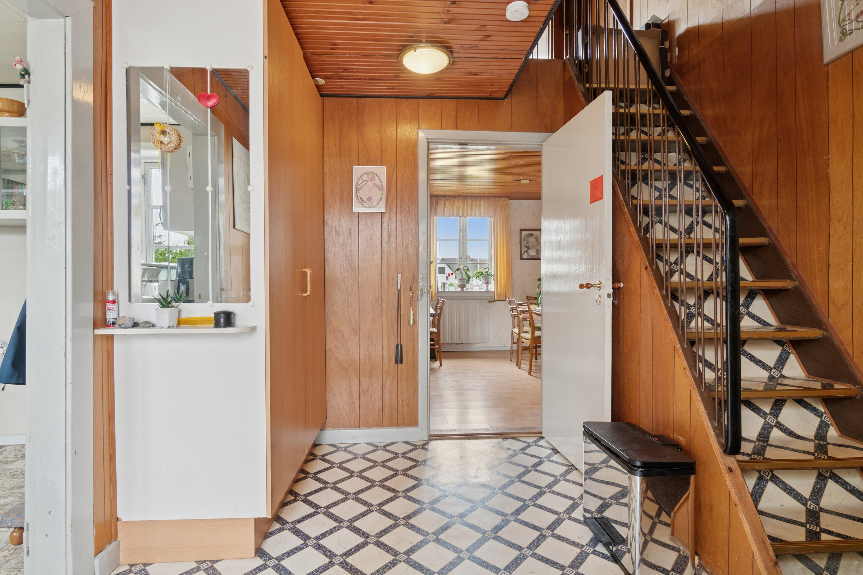 Fremhævet gang billede i fuldskærmstilstand. Billede af Skørrebrovejen 5, Vestermarie, 3720 Aakirkeby