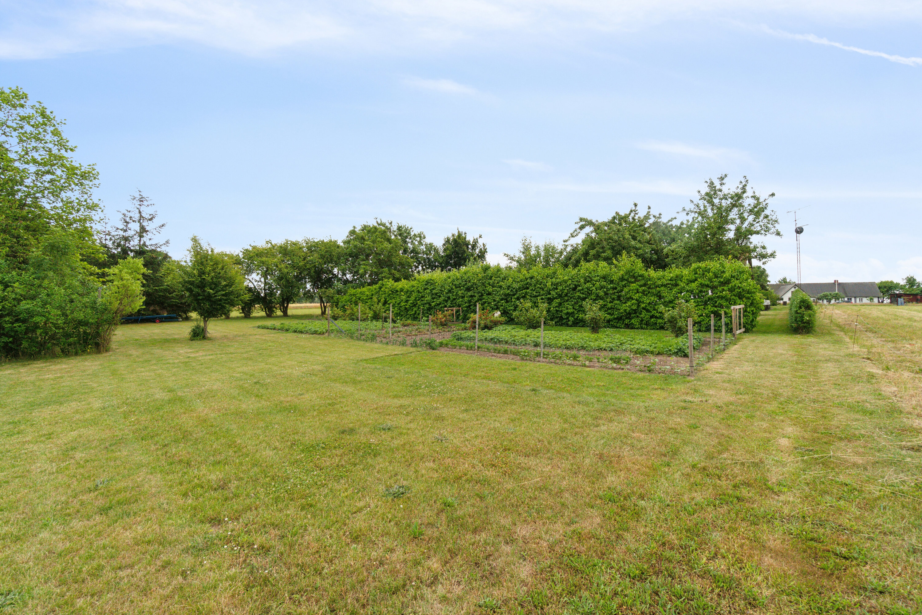 Fremhævet have billede i fuldskærmstilstand. Billede af Skørrebrovejen 5, Vestermarie, 3720 Aakirkeby