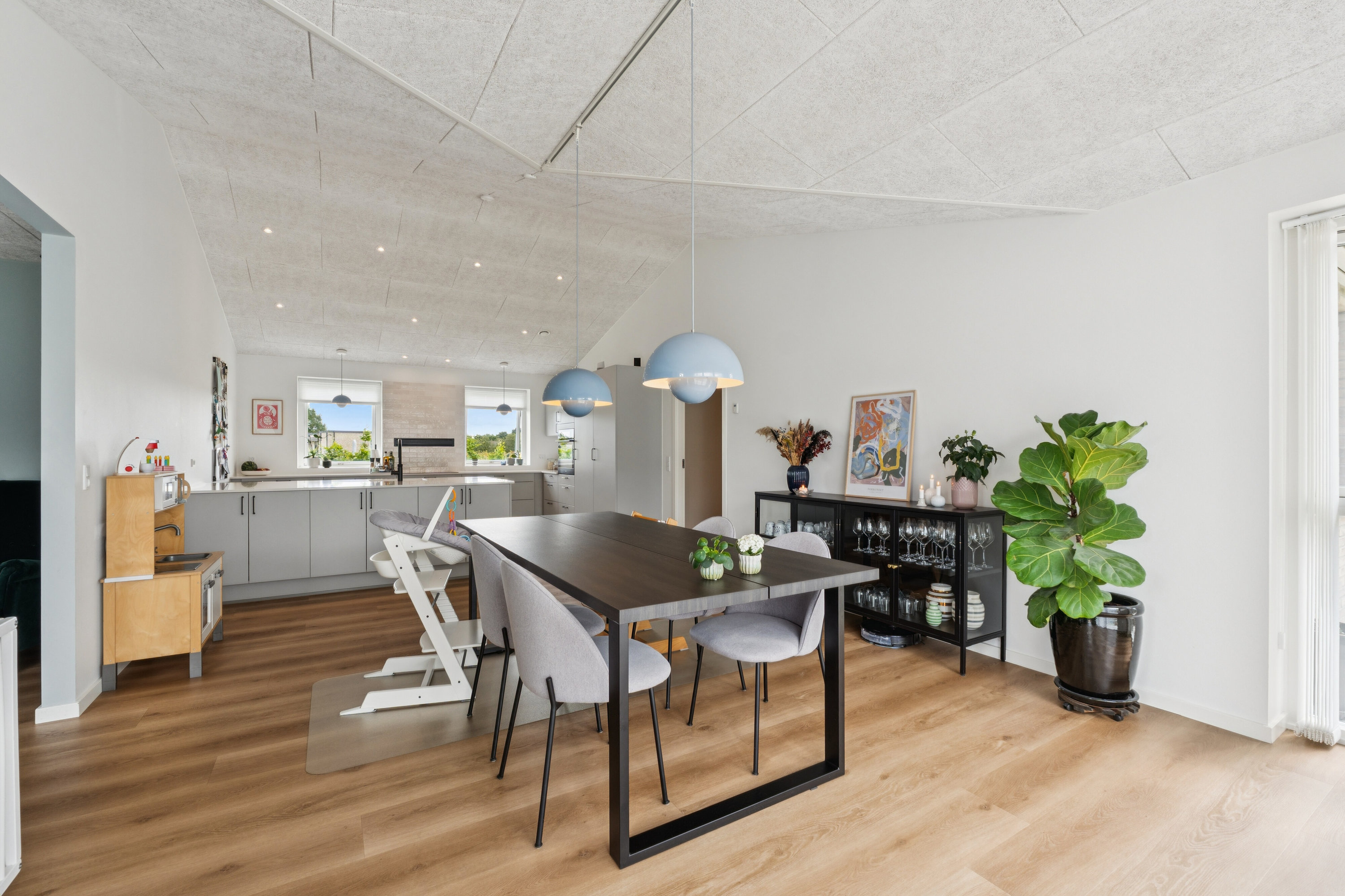 Fremhævet spisestue billede i fuldskærmstilstand. Billede af Persillehaven 53, Bullerup, 5320 Agedrup