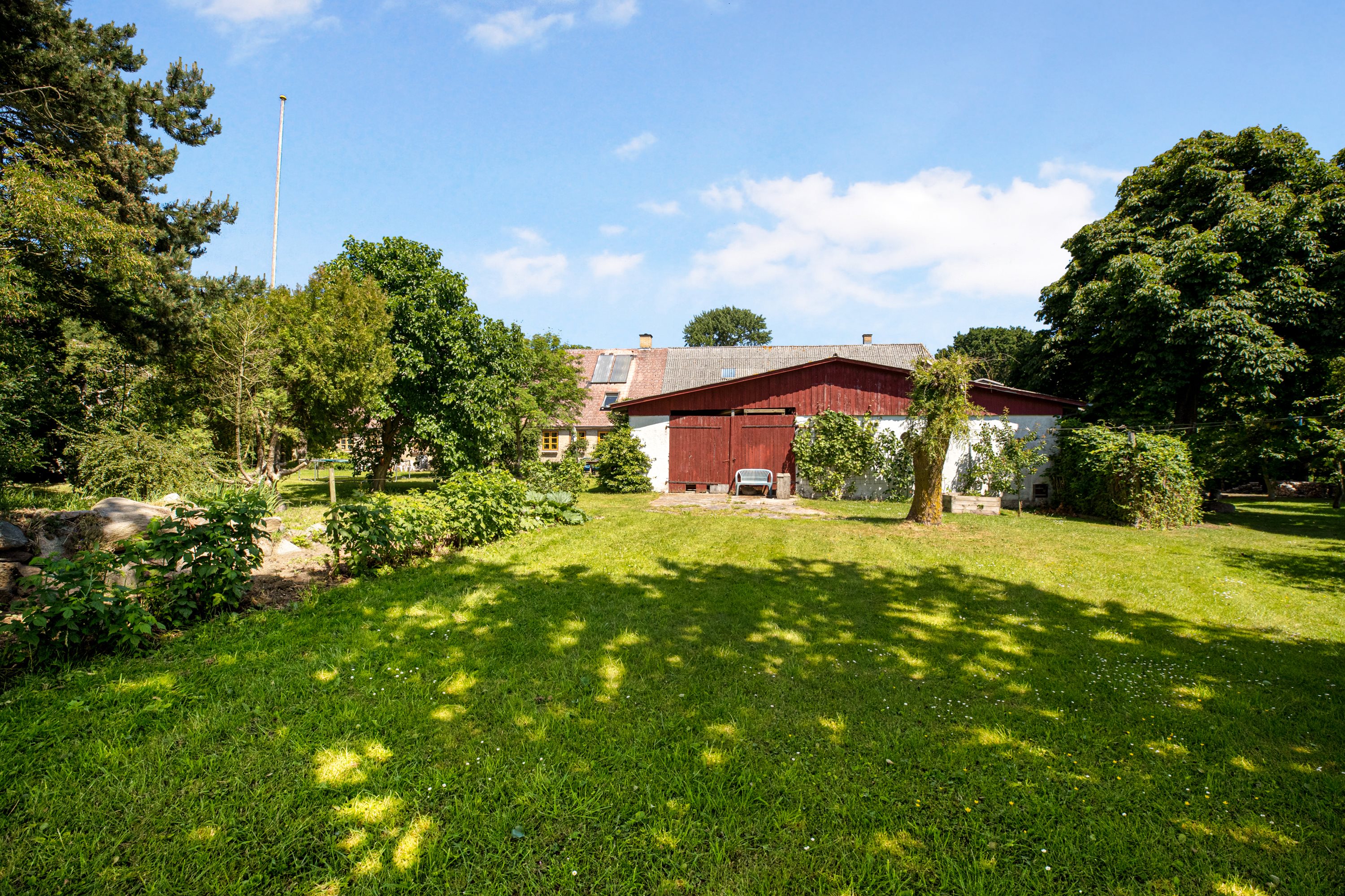 Fremhævet have billede i fuldskærmstilstand. Billede af Søen 1 & 3, Lysabildskov, 6470 Sydals