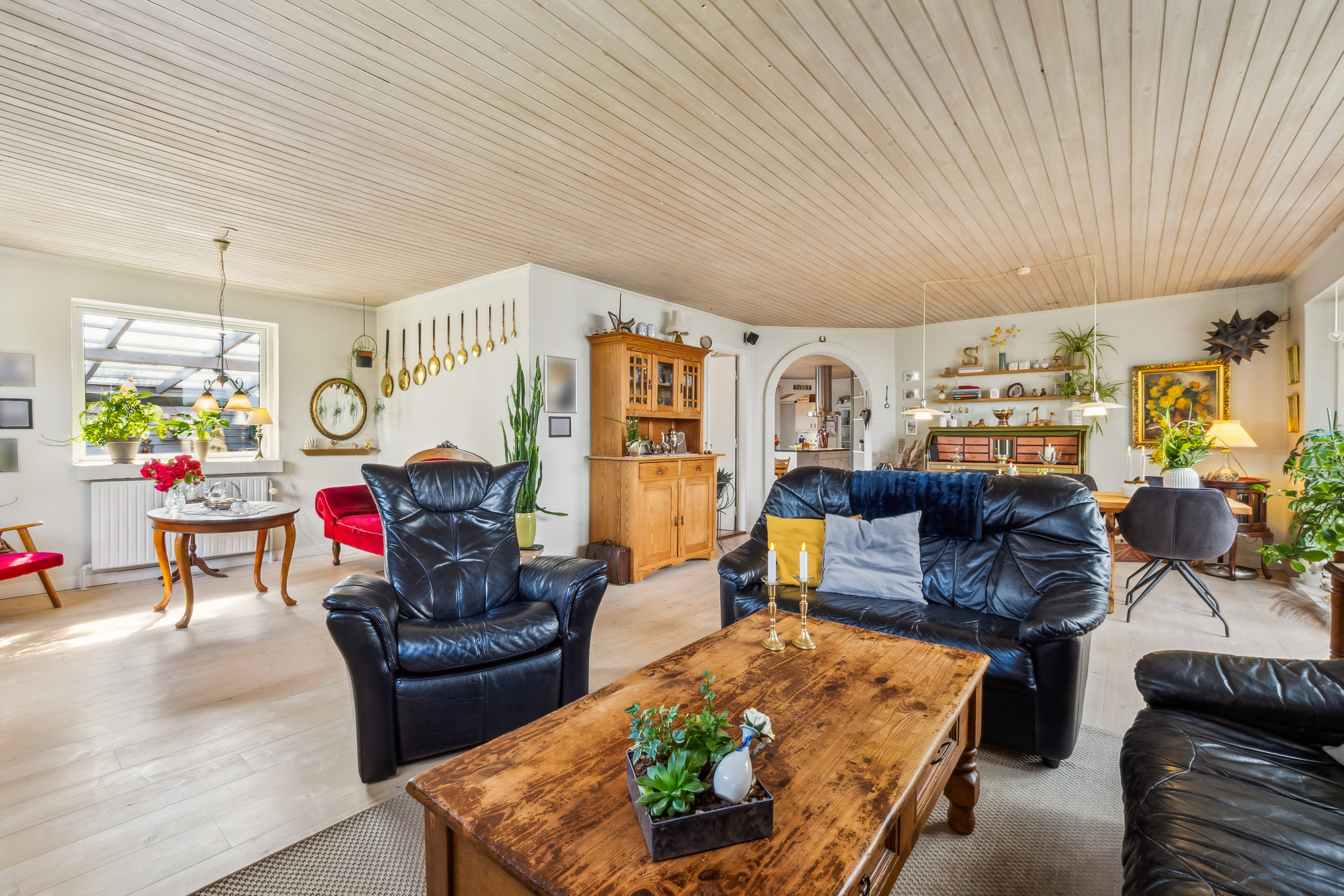 Fremhævet stue billede i fuldskærmstilstand. Billede af Bysvinget 9, Elsø, 7900 Nykøbing M