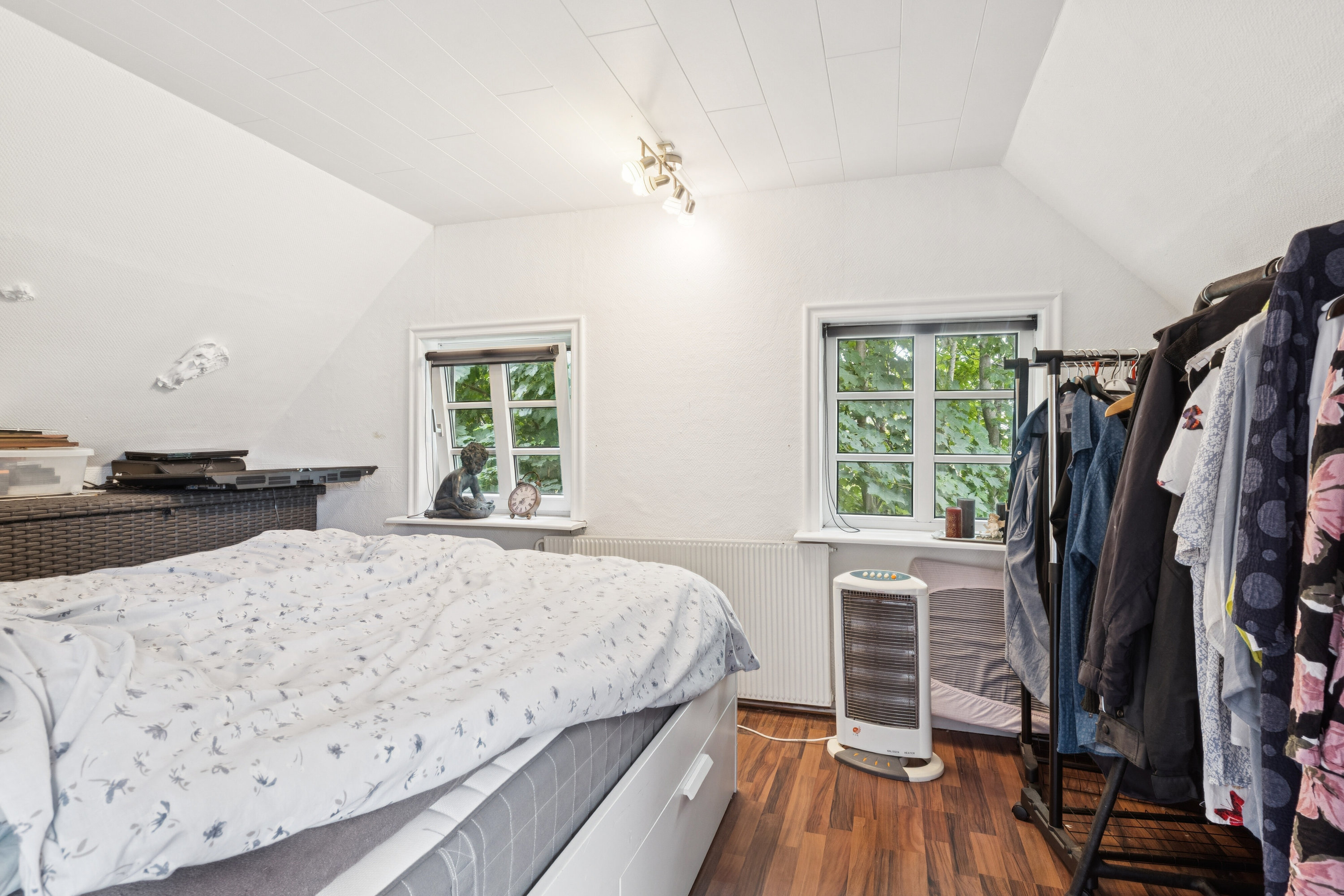 Fremhævet soveværelse billede i fuldskærmstilstand. Billede af Sørig Engvej 26, Sørig, 9881 Bindslev