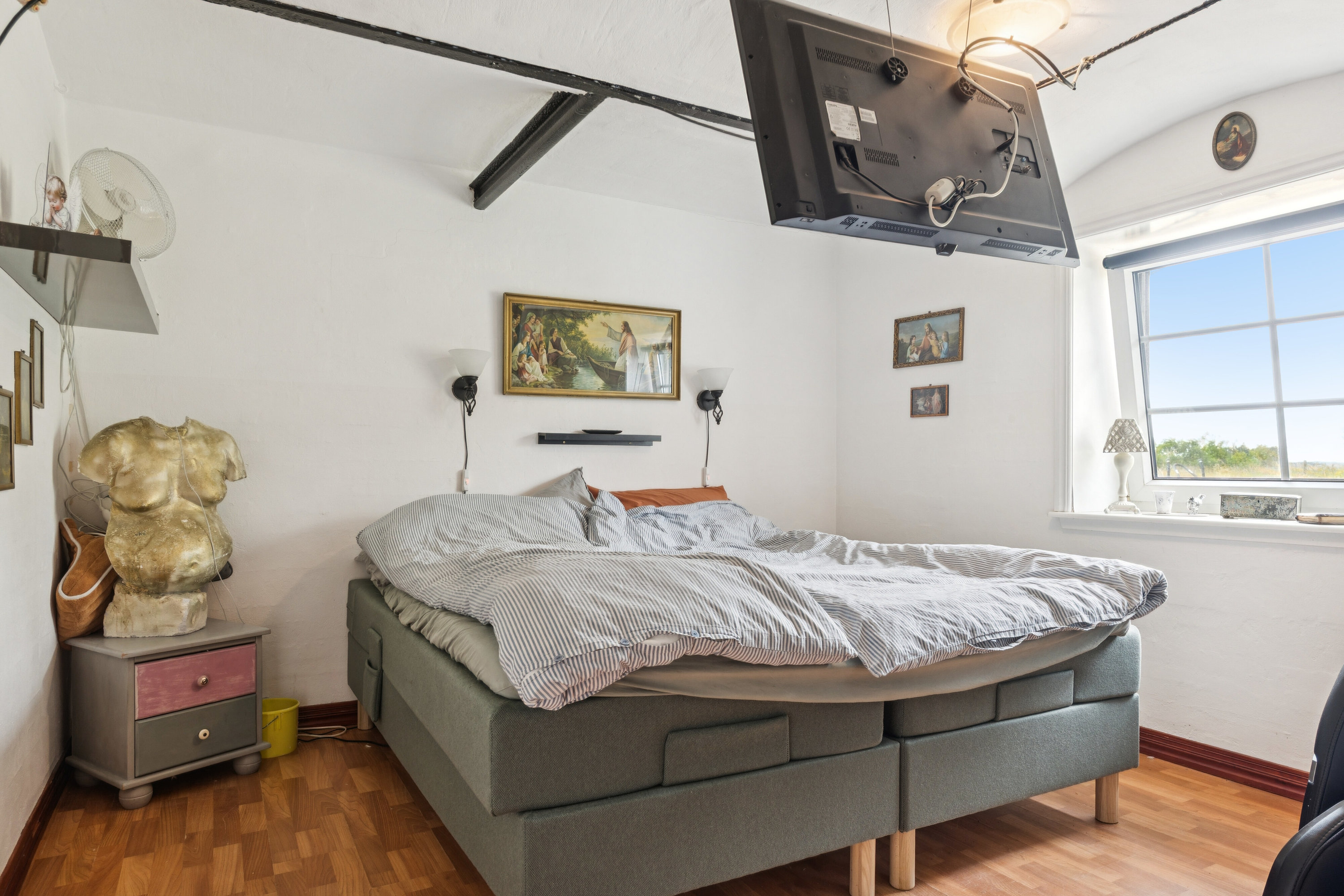 Fremhævet soveværelse billede i fuldskærmstilstand. Billede af Sørig Engvej 26, Sørig, 9881 Bindslev