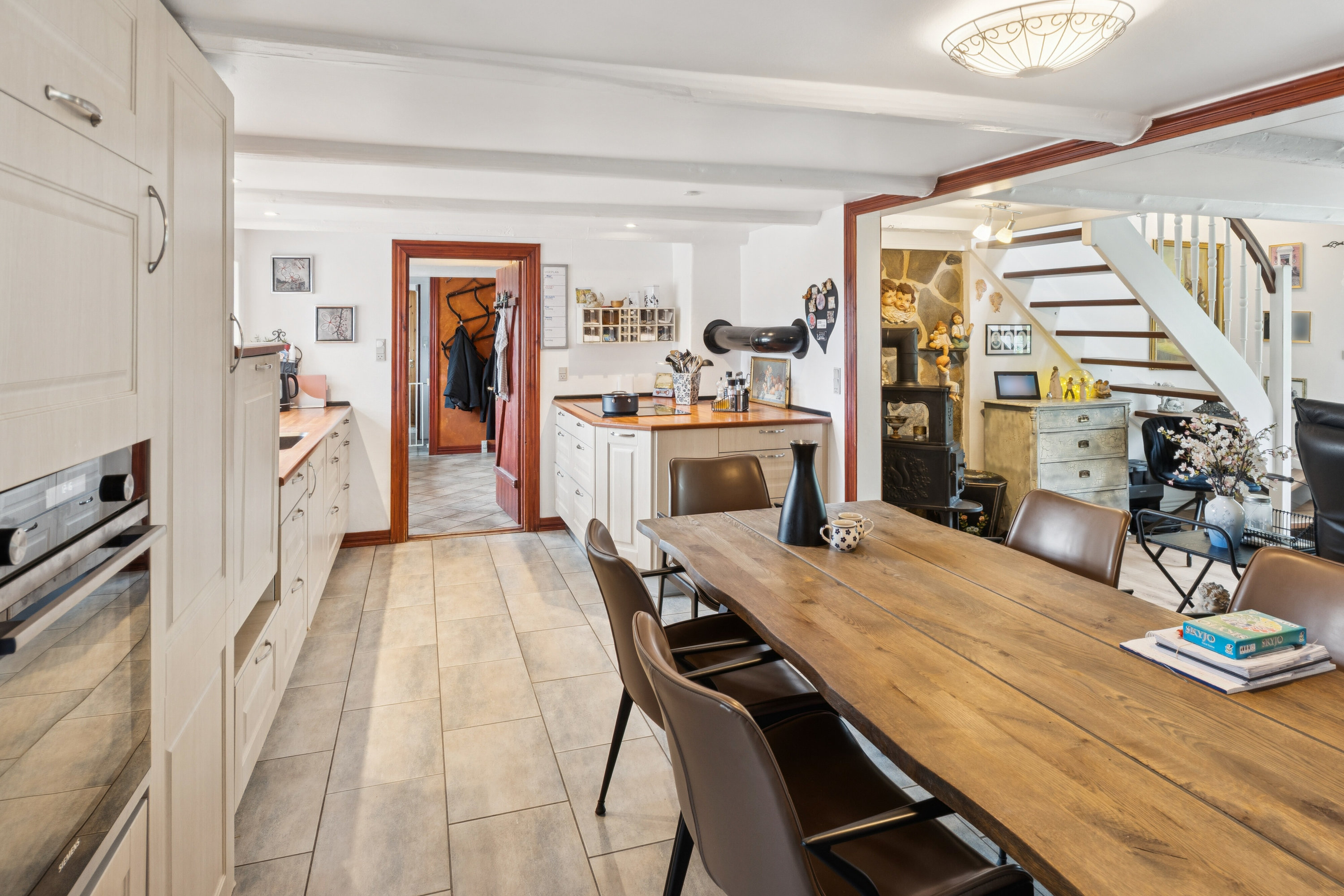 Fremhævet spisestue billede i fuldskærmstilstand. Billede af Sørig Engvej 26, Sørig, 9881 Bindslev