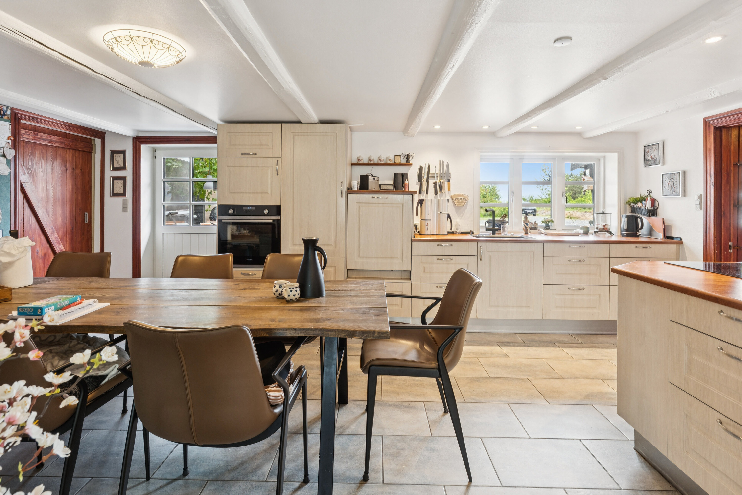 Fremhævet spisestue billede i fuldskærmstilstand. Billede af Sørig Engvej 26, Sørig, 9881 Bindslev