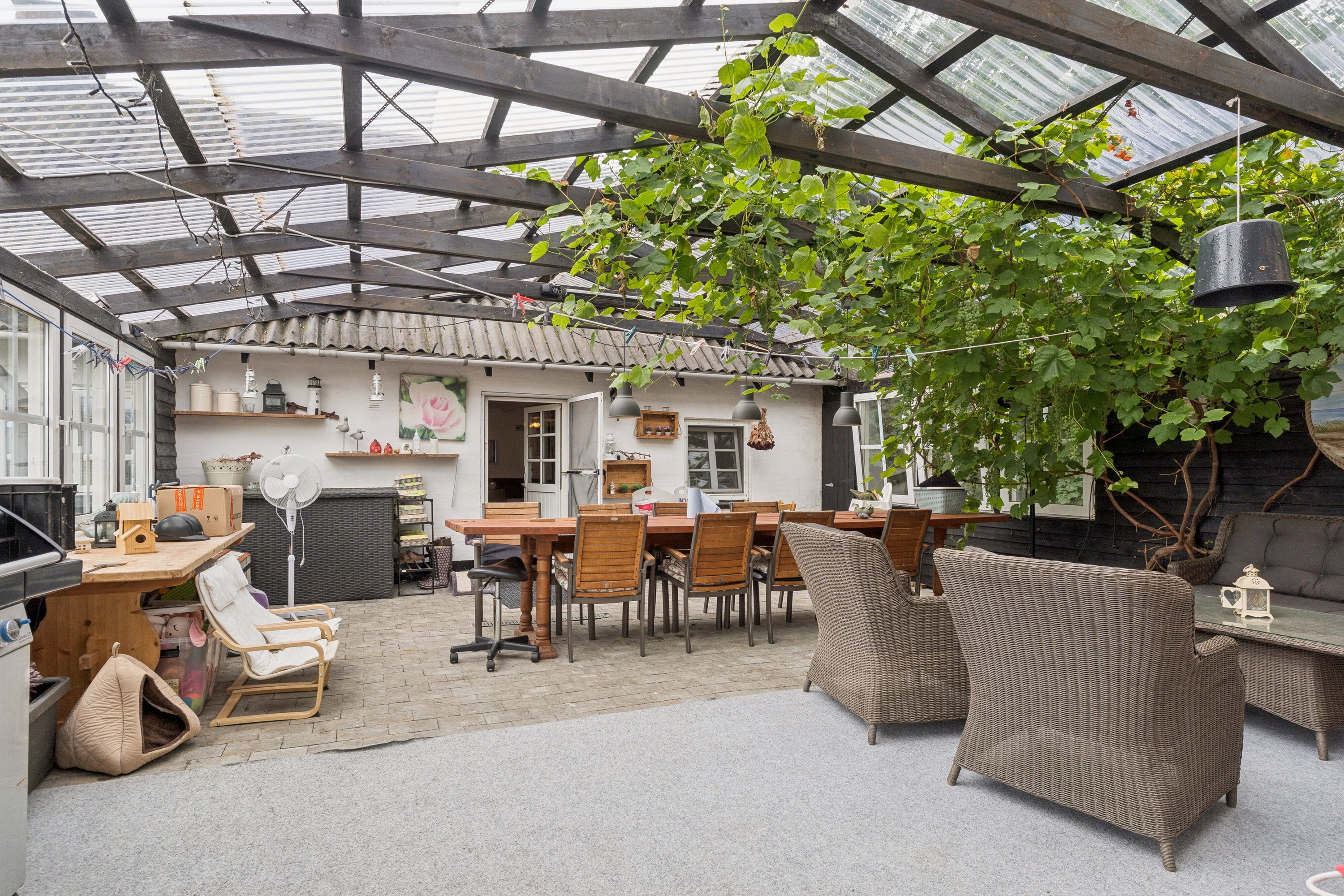 Fremhævet terrasse billede i fuldskærmstilstand. Billede af Sørig Engvej 26, Sørig, 9881 Bindslev