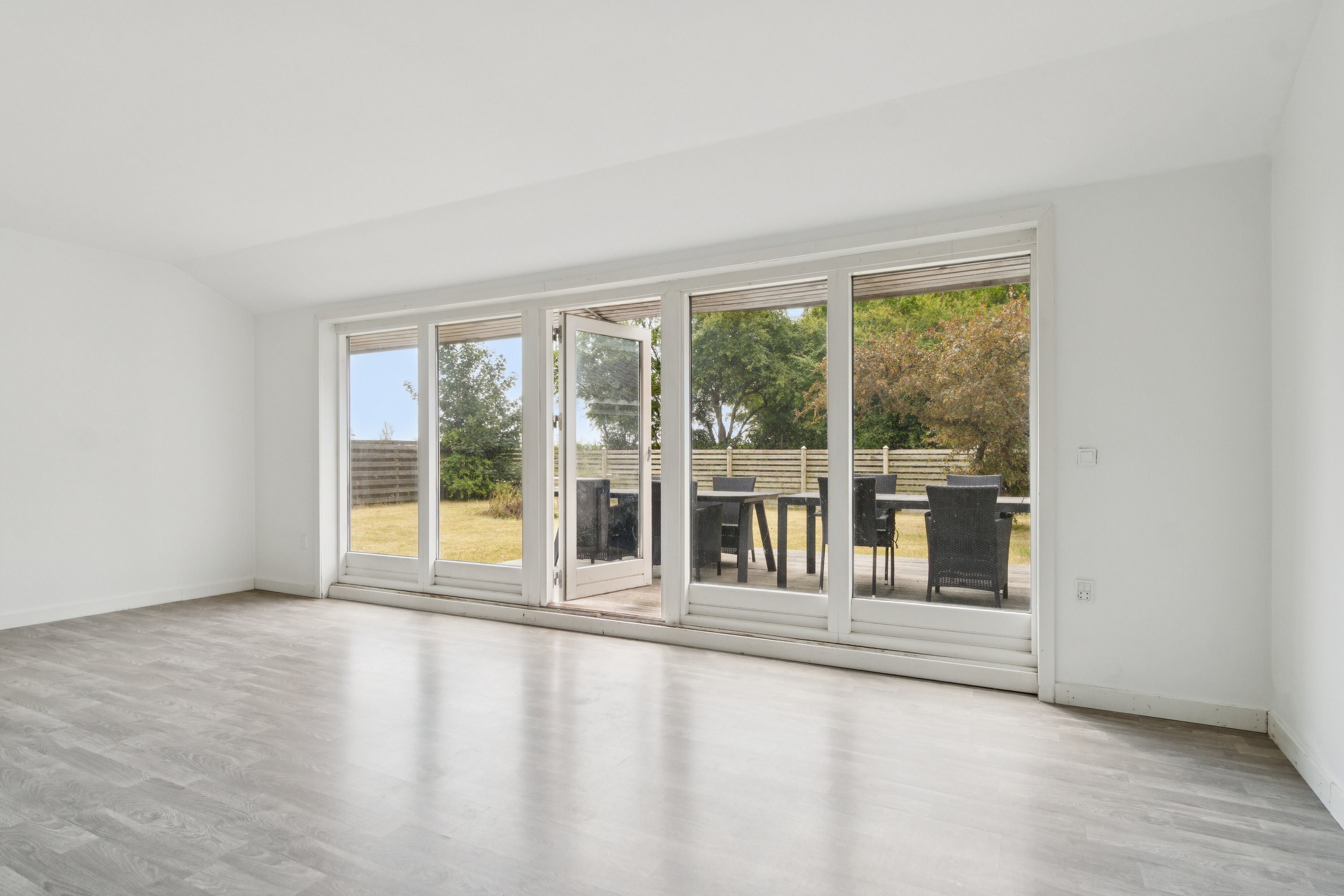 Fremhævet stue billede i fuldskærmstilstand. Billede af Roskildevej 20, 3650 Ølstykke